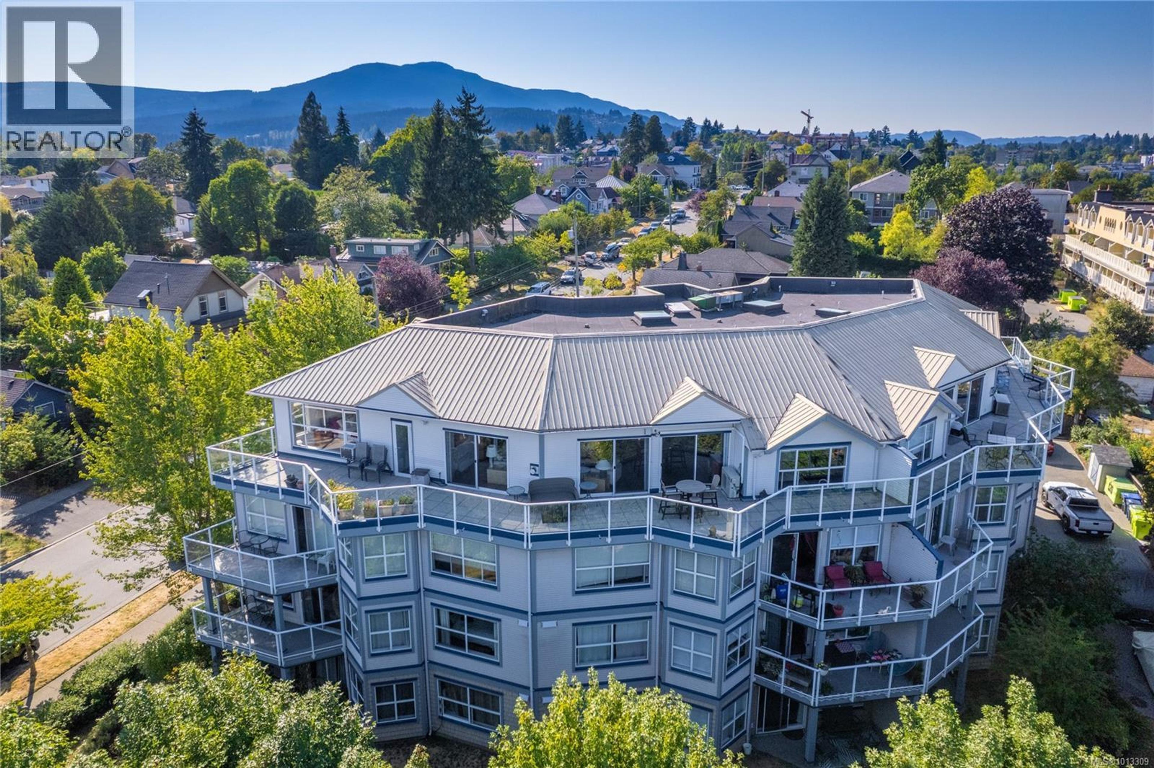 650 Prideaux St, Nanaimo - Exteriors - Full Complex View, Drone/Aerial View - Photo 10