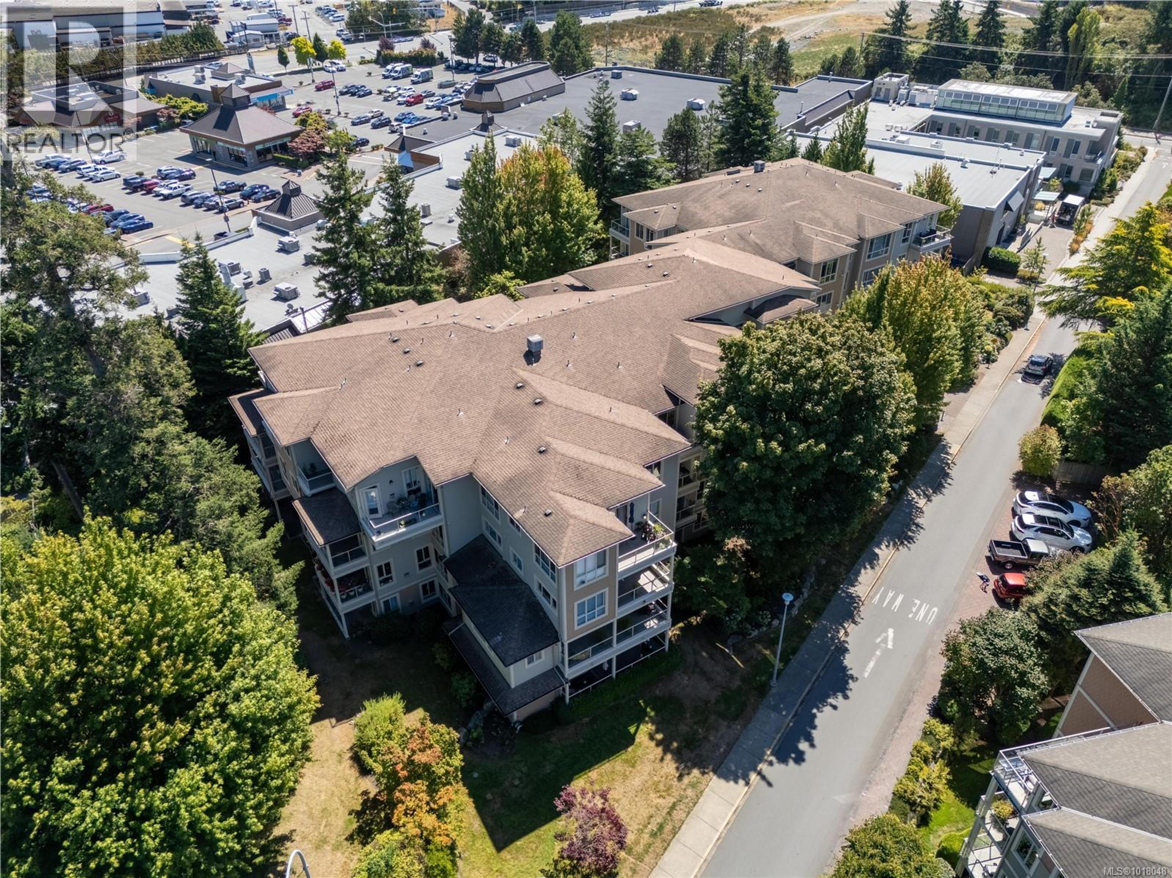 121 Aldersmith Pl, View Royal - Exteriors - Drone/Aerial View - Photo 2