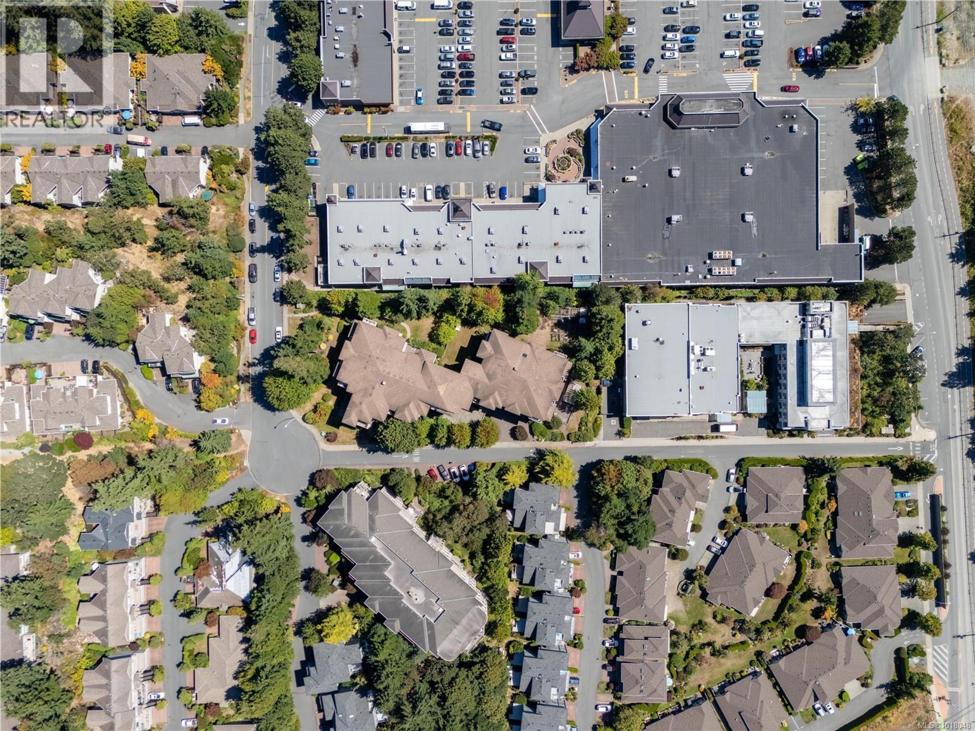 121 Aldersmith Pl, View Royal - Exteriors - Full Complex View, Drone/Aerial View - Photo 5