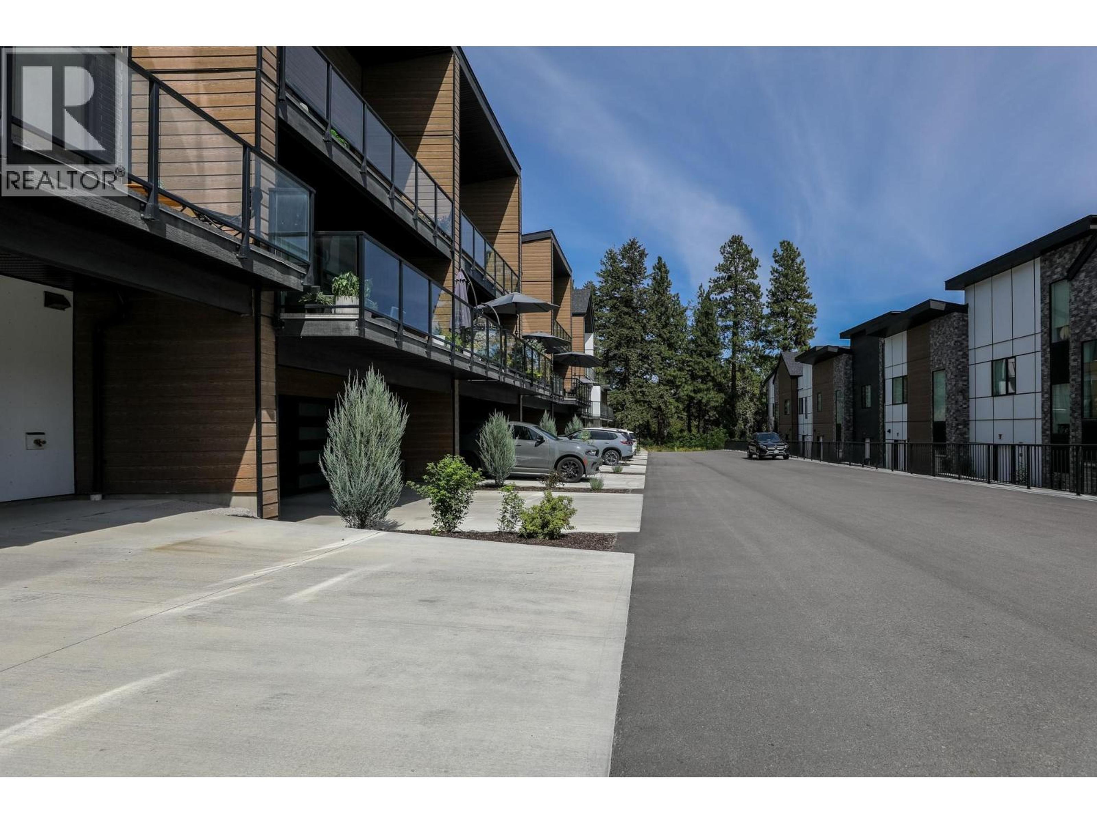 2735 Shannon Lake Road, West Kelowna - Exteriors - Full Complex View - Photo 11