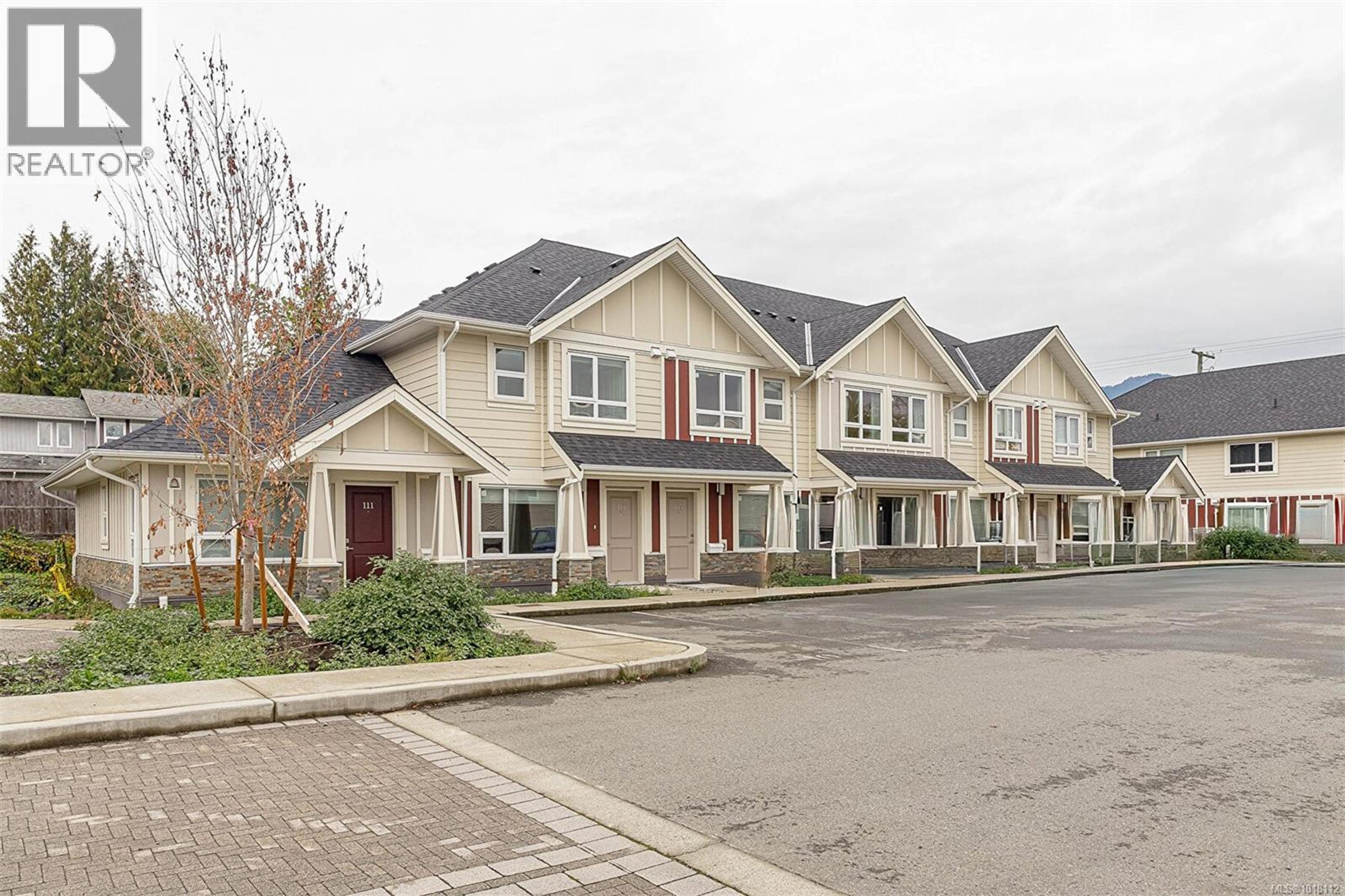 3248 Sherman Rd, Duncan - Exteriors - Full Complex View - Photo 2