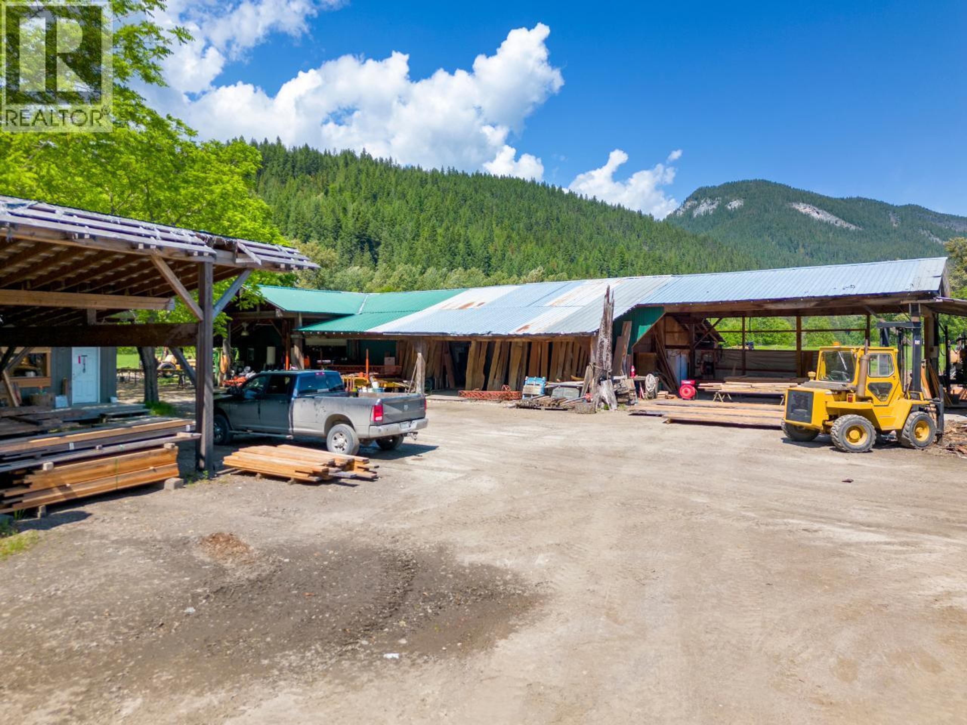 209 LARDEAU RIVER ROAD - 18