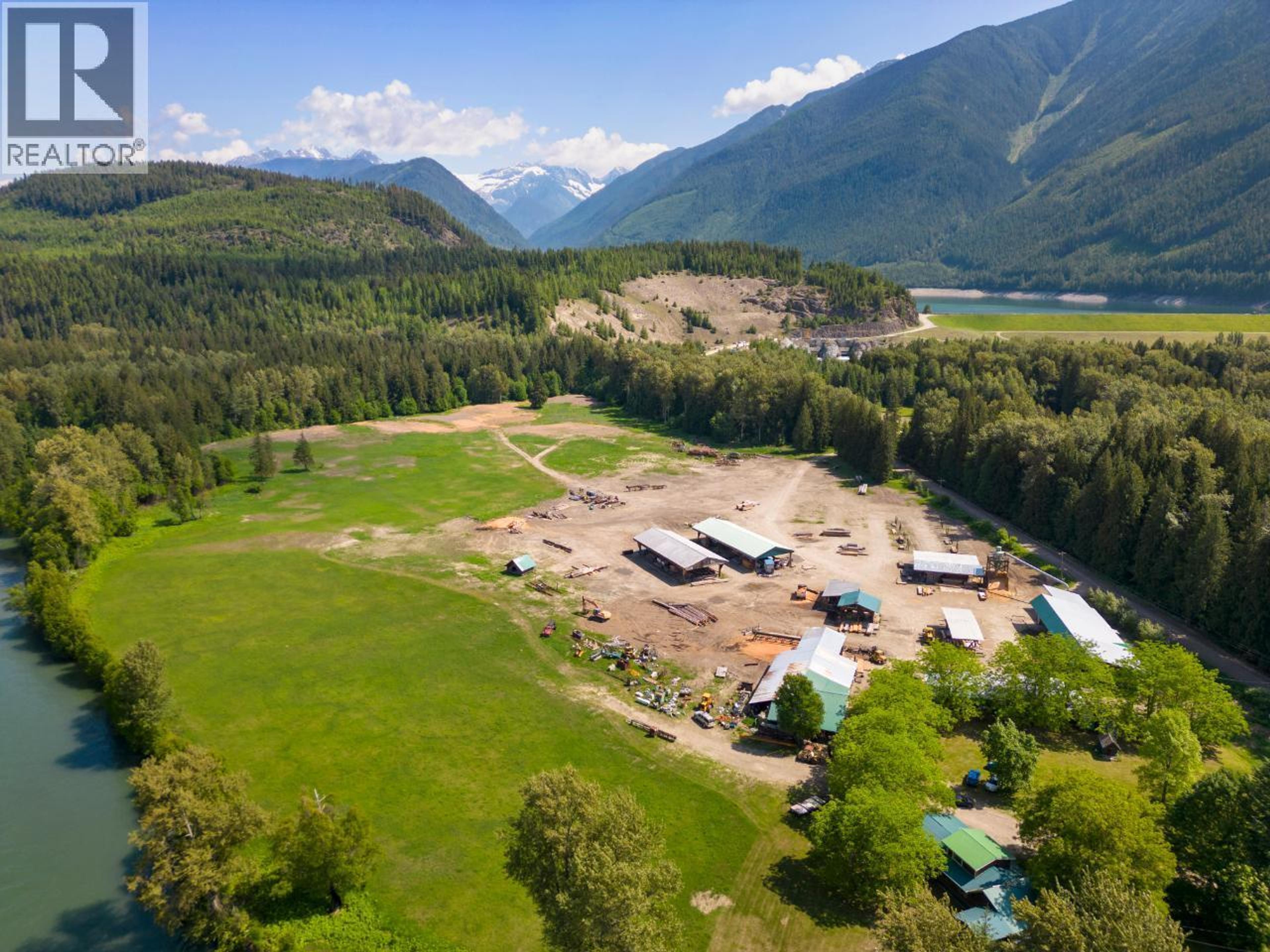 209 LARDEAU RIVER ROAD - Image 3