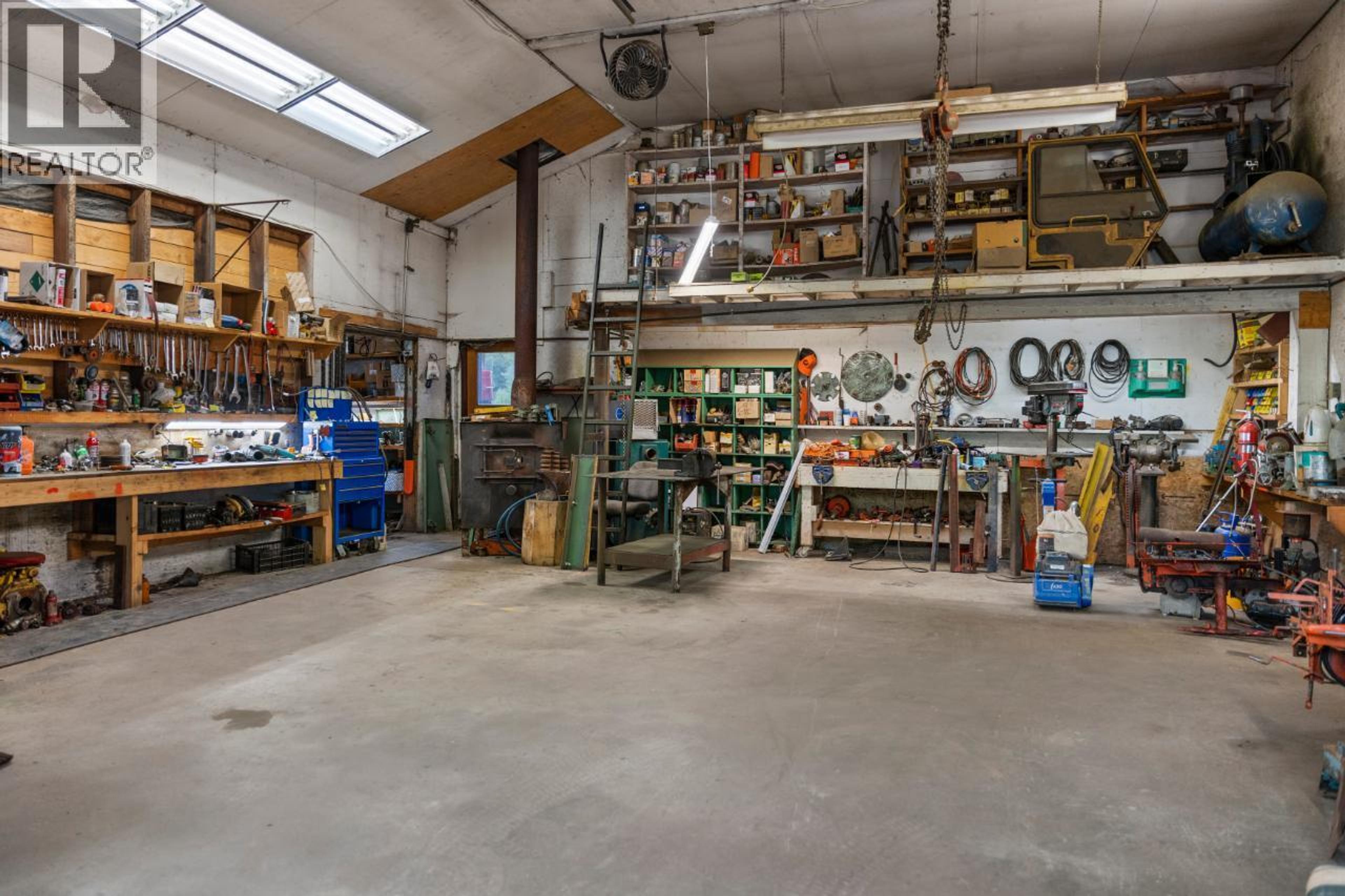 209 LARDEAU RIVER ROAD - 43