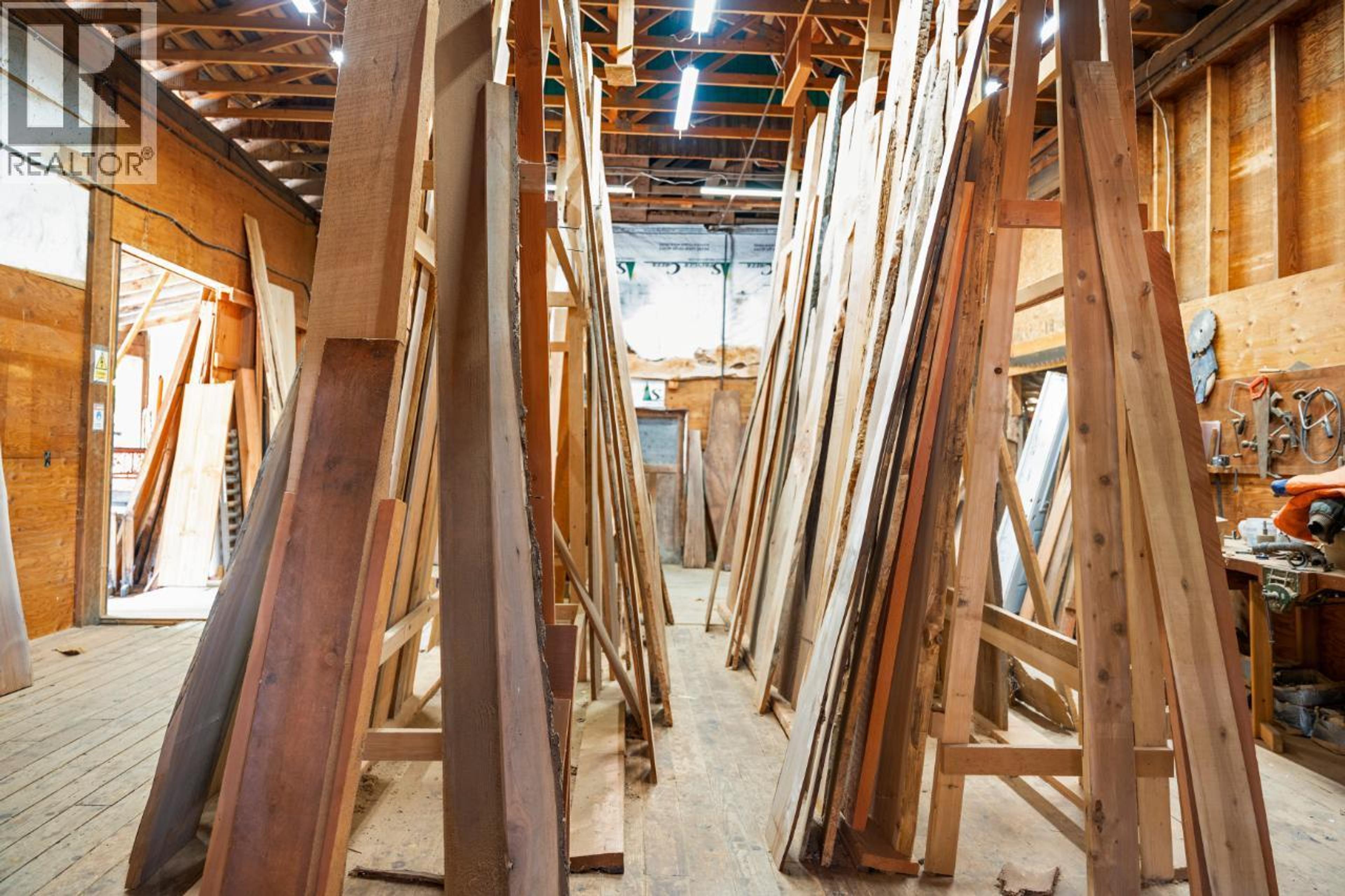 209 LARDEAU RIVER ROAD - 50