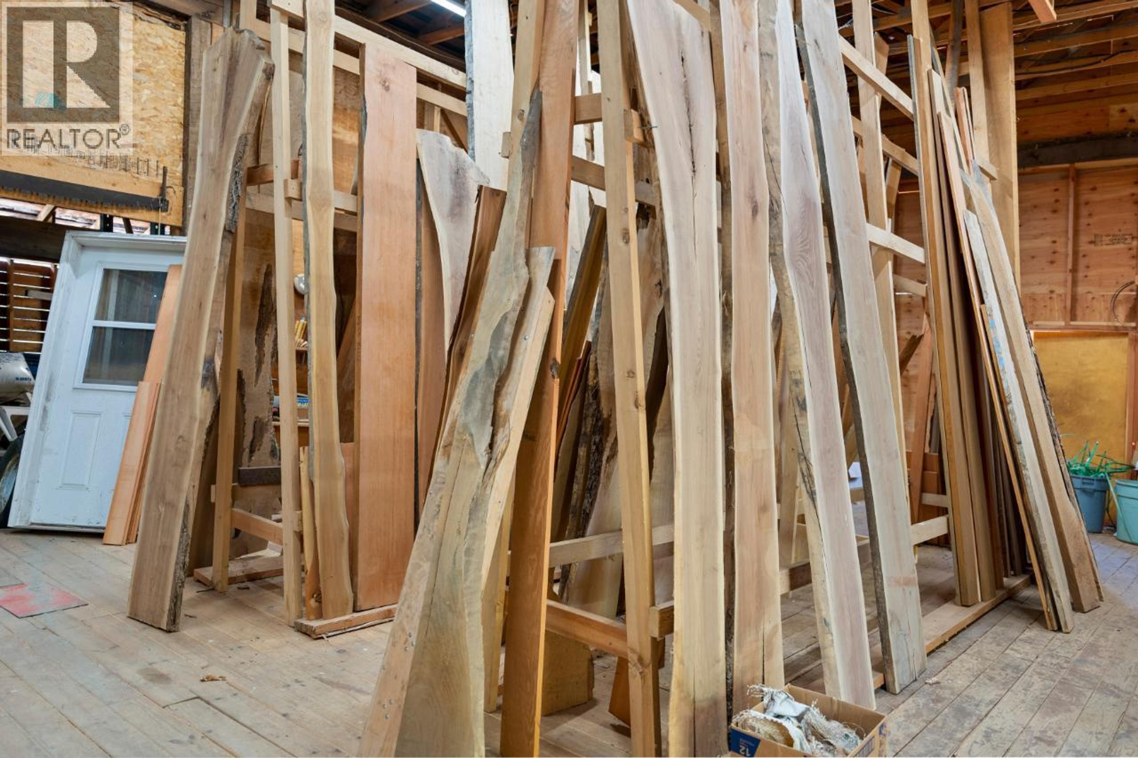 209 LARDEAU RIVER ROAD - 51