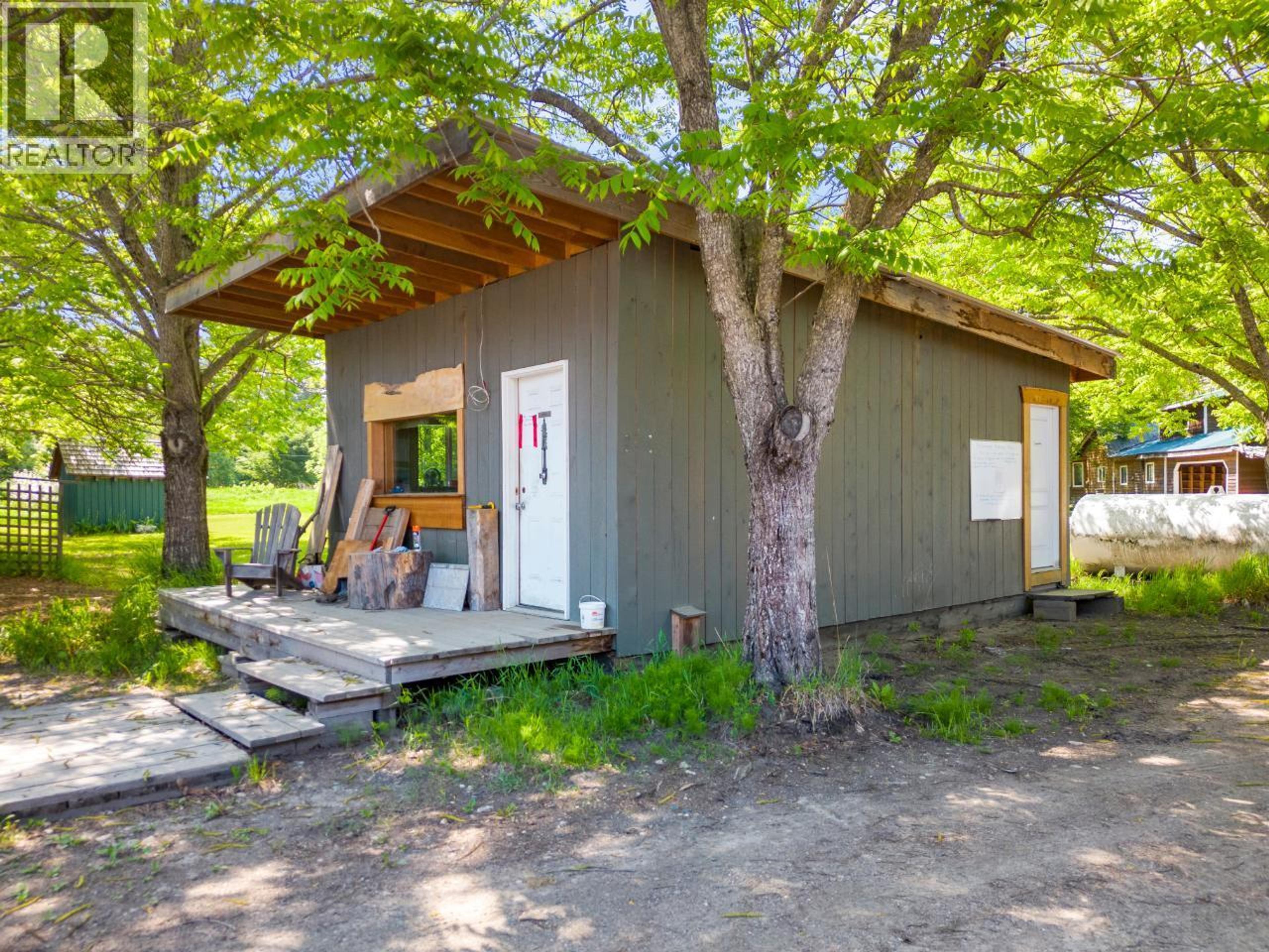 209 LARDEAU RIVER ROAD - 55