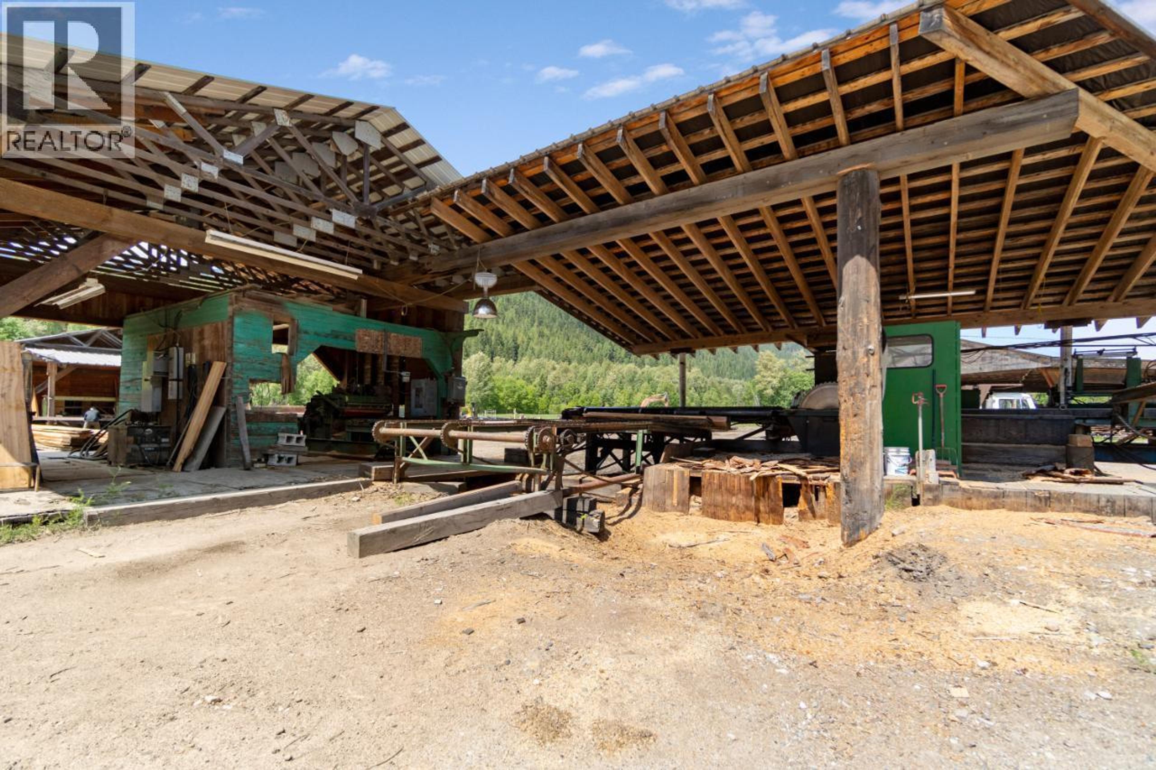 209 LARDEAU RIVER ROAD - 6