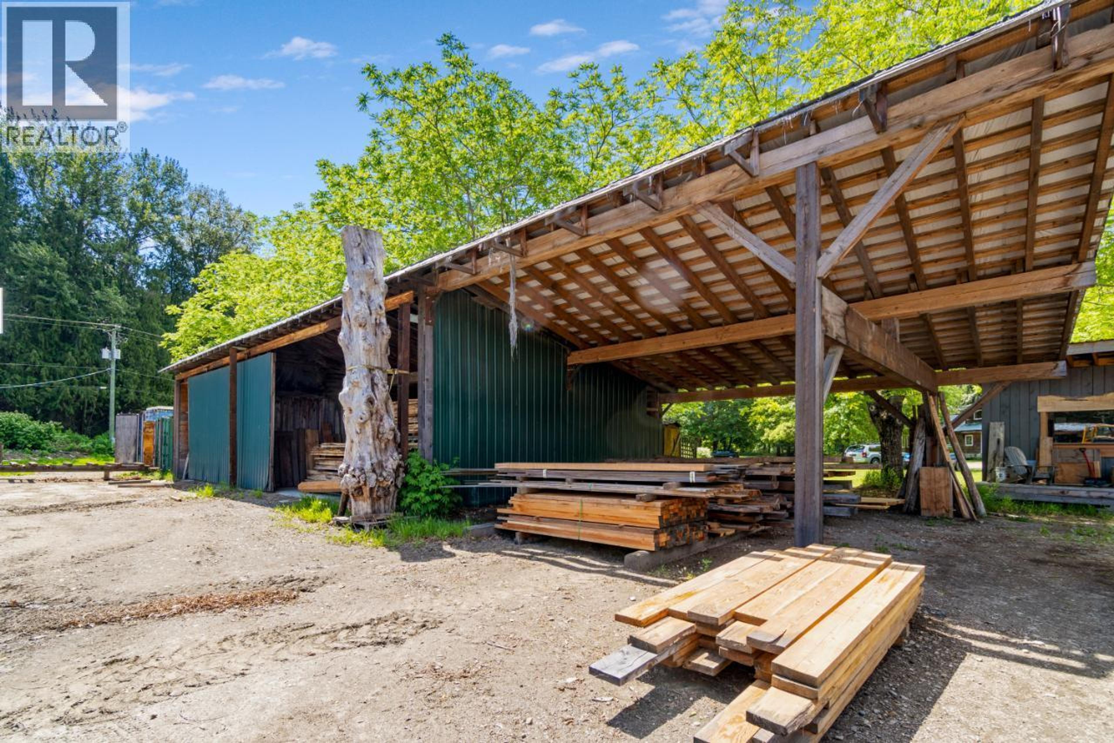 209 LARDEAU RIVER ROAD - 8