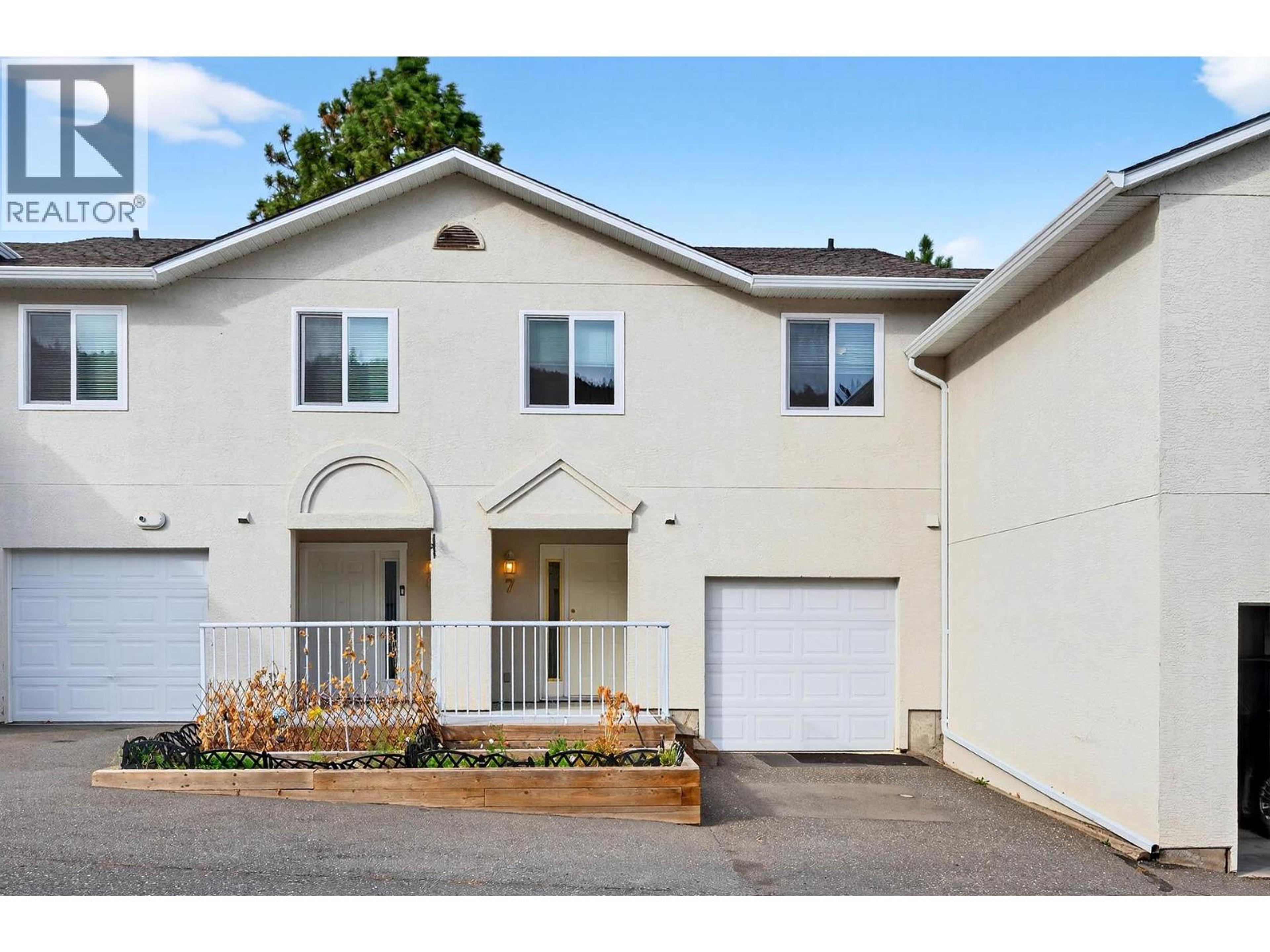 2050 Qu'Appelle Boulevard, Kamloops - Exteriors - Photo 4