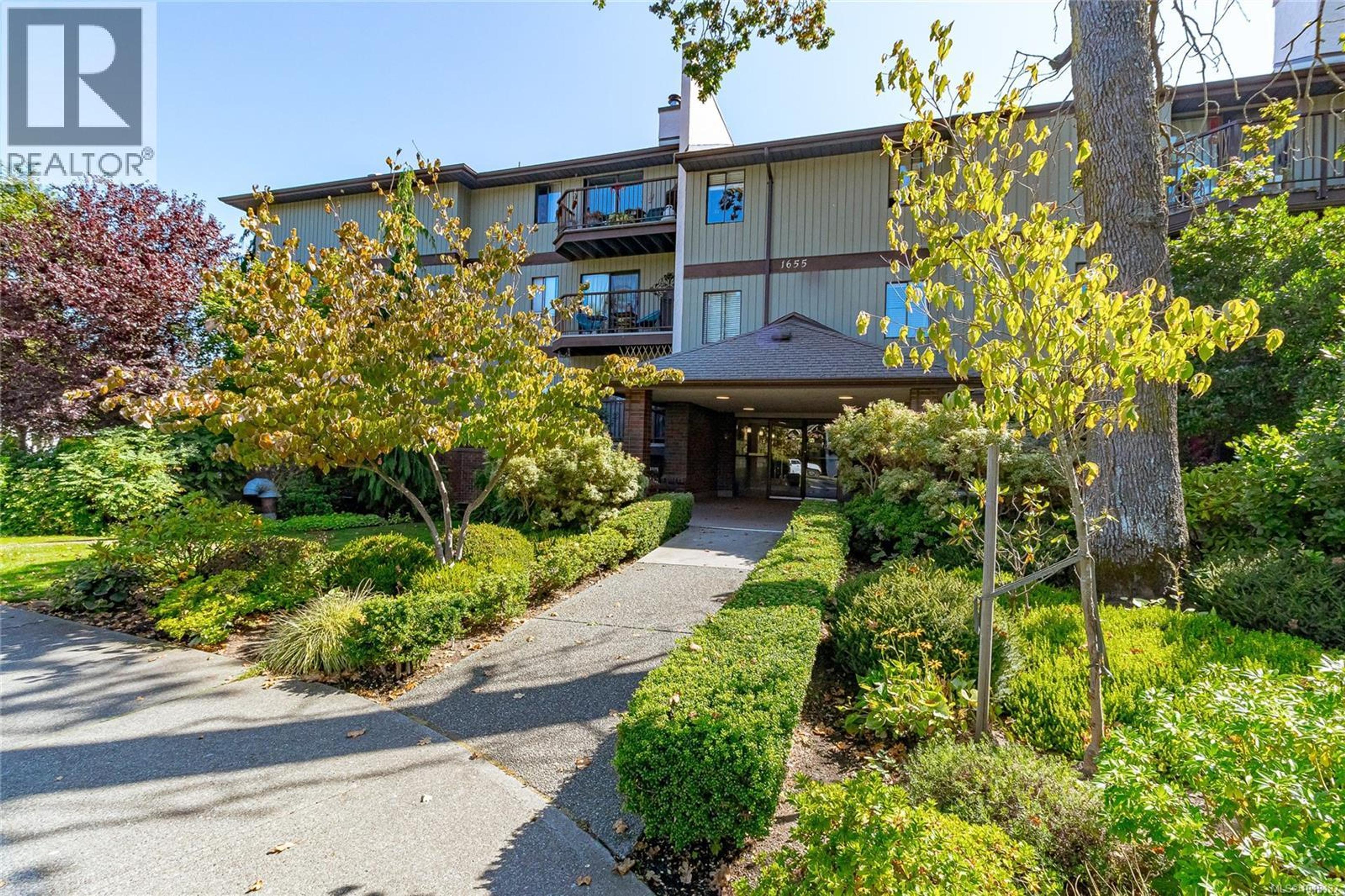 1655 Begbie St, Victoria - Exteriors - Photo 4