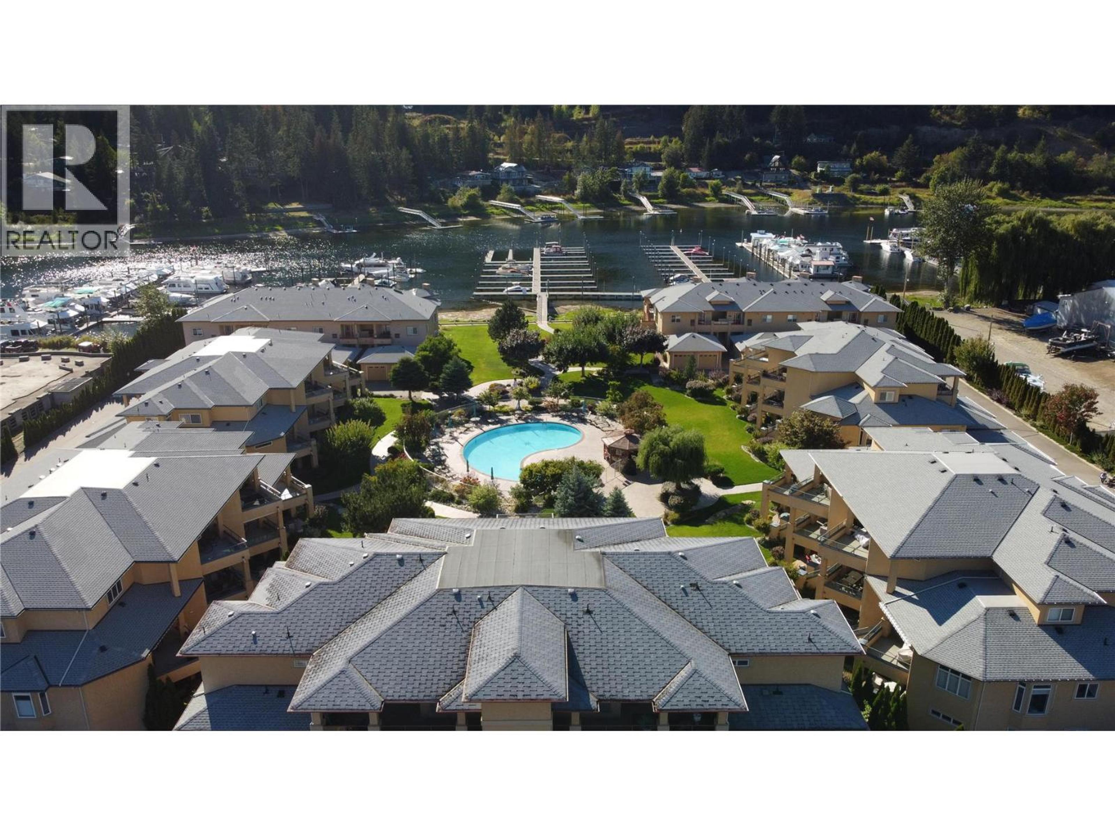 714 Riverside Avenue, Sicamous - Exteriors - Full Complex View, Drone/Aerial View - Photo 4