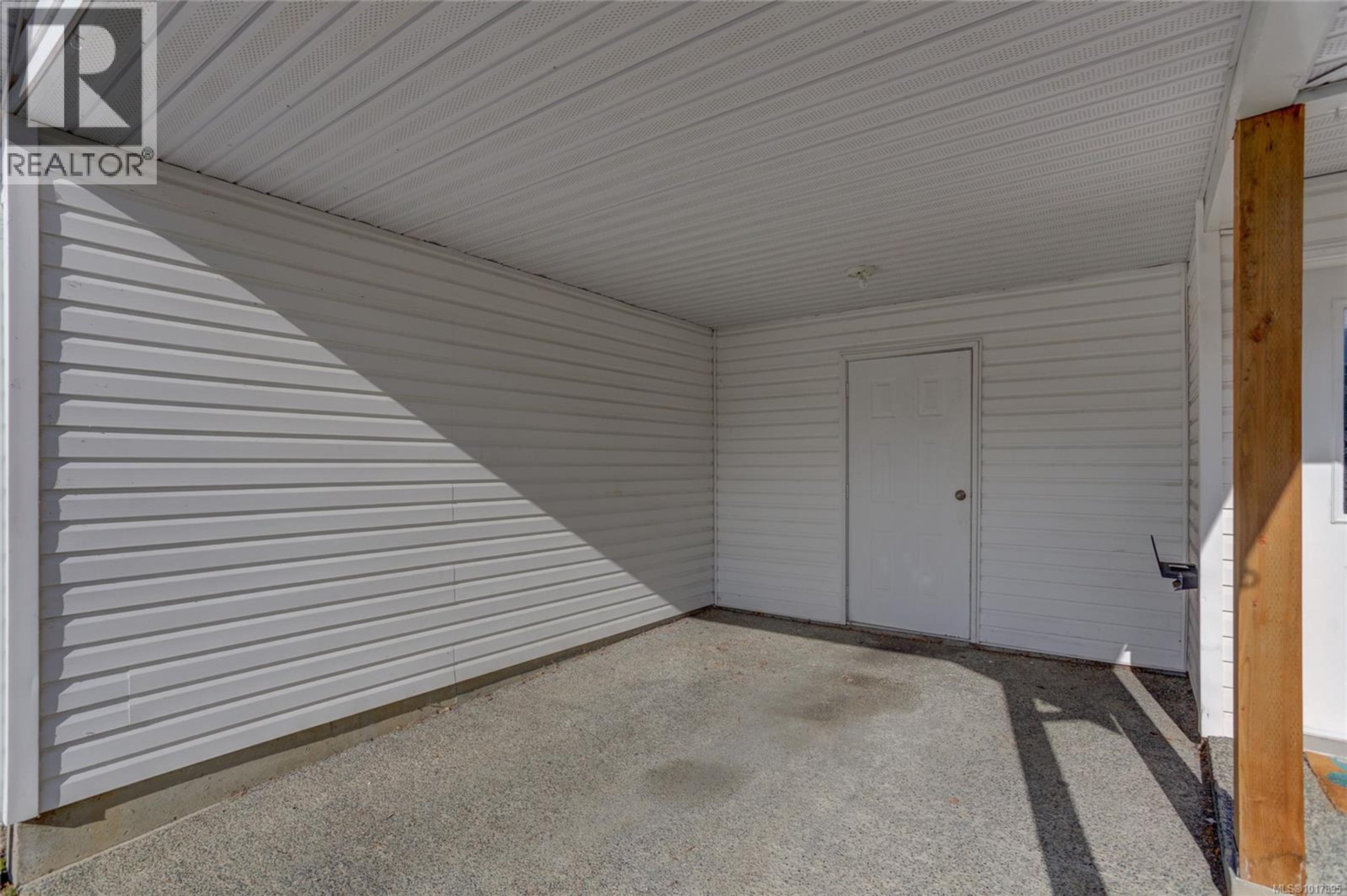 215 Madill Rd, Lake Cowichan - Exteriors - Photo 6