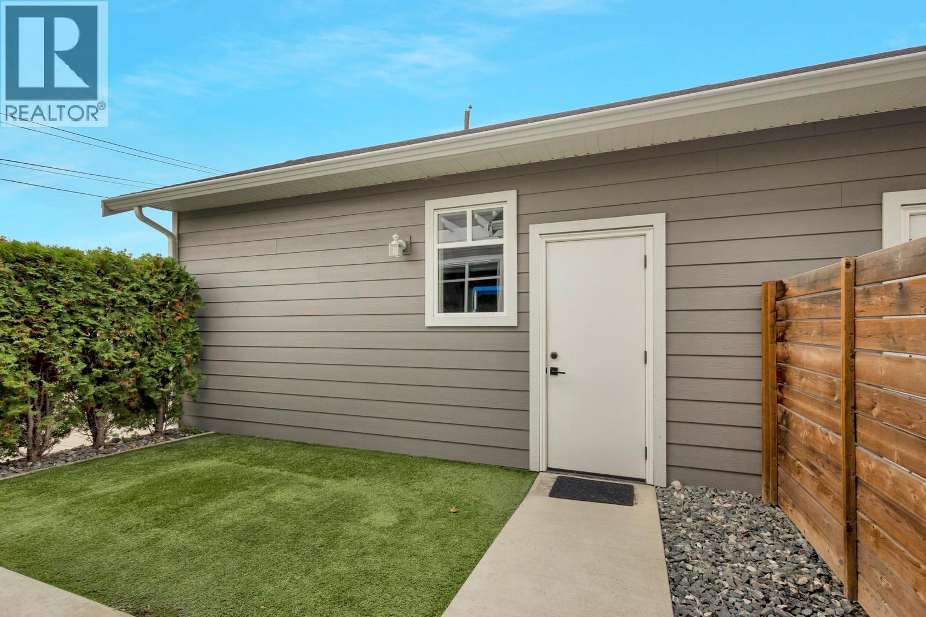 784 Glenwood Avenue, Kelowna - Exteriors - Photo 8