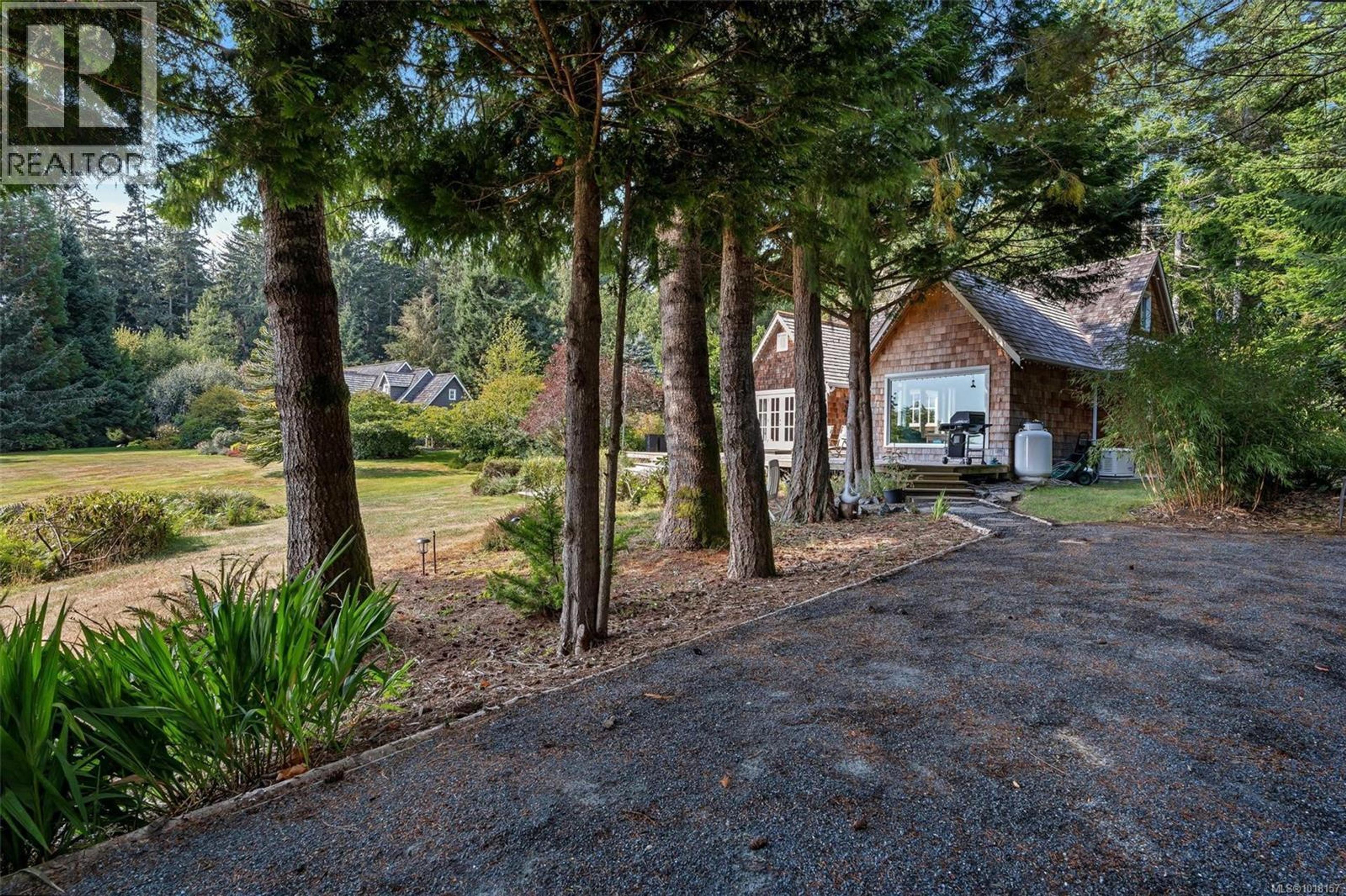 9259 Invermuir Rd, Sooke - Exteriors - Photo 4