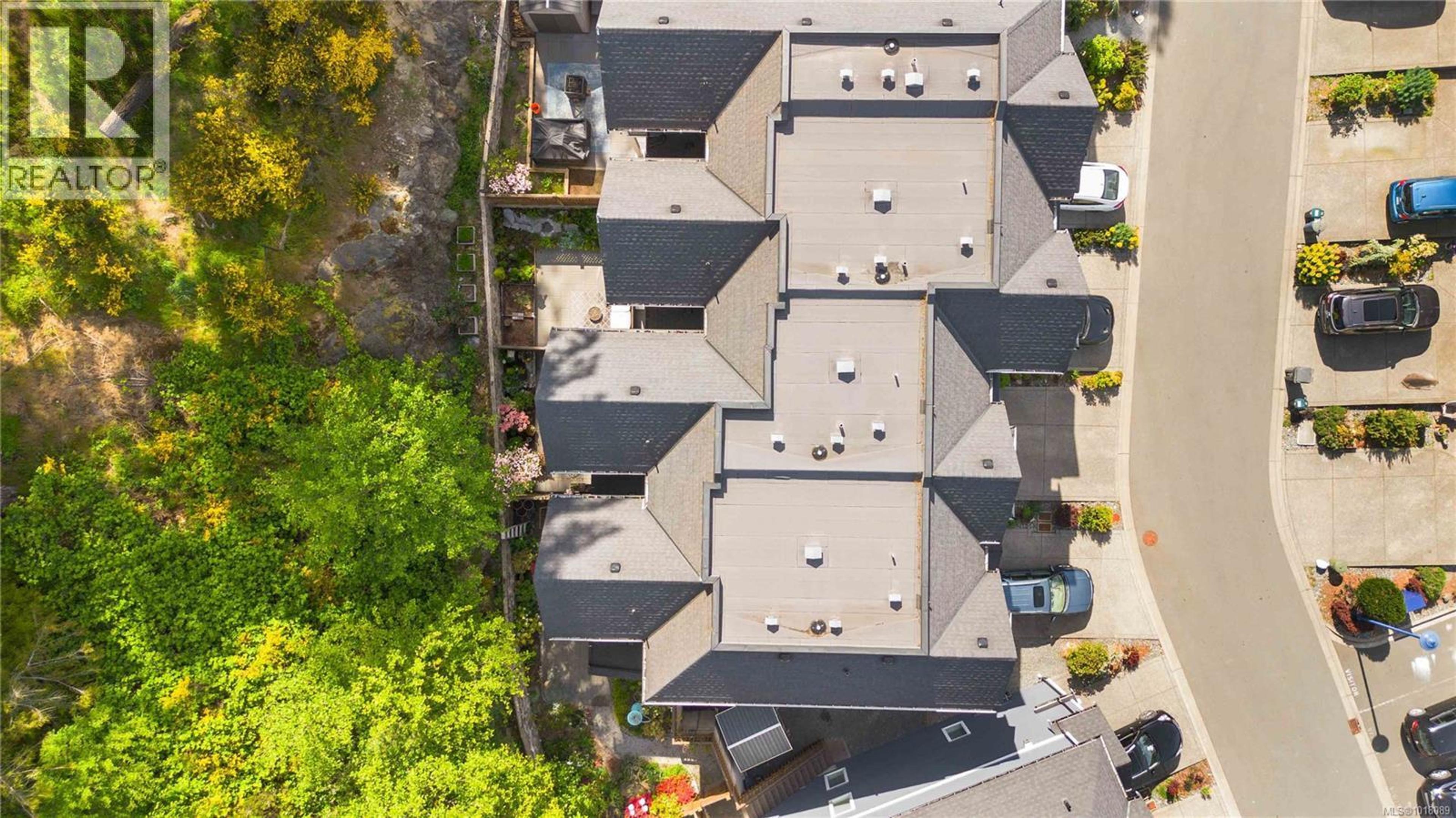 1064 Gala Crt, Langford - Exteriors - Full Complex View, Drone/Aerial View - Photo 3