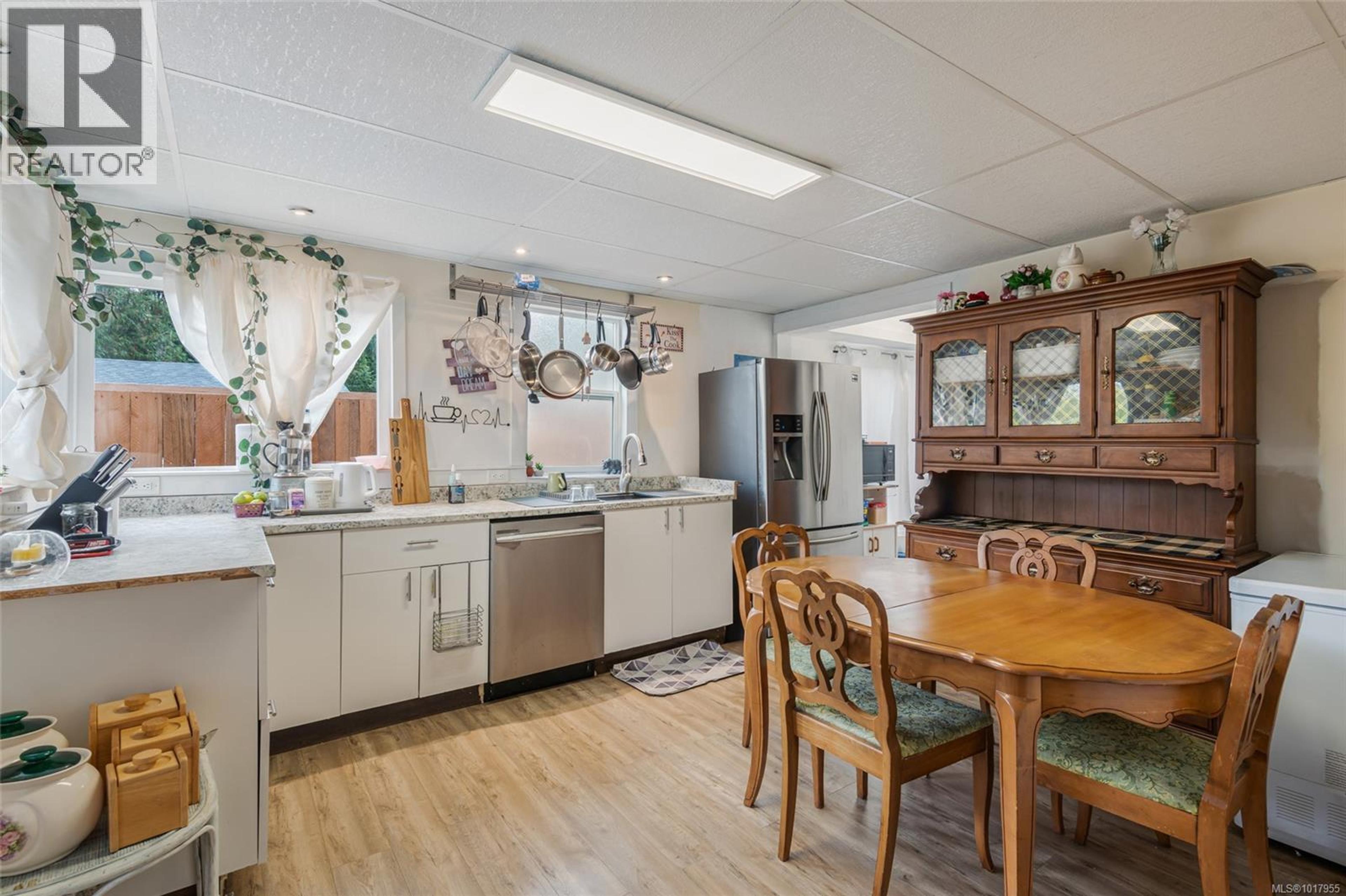 5932 BROWN RD - Image 3
