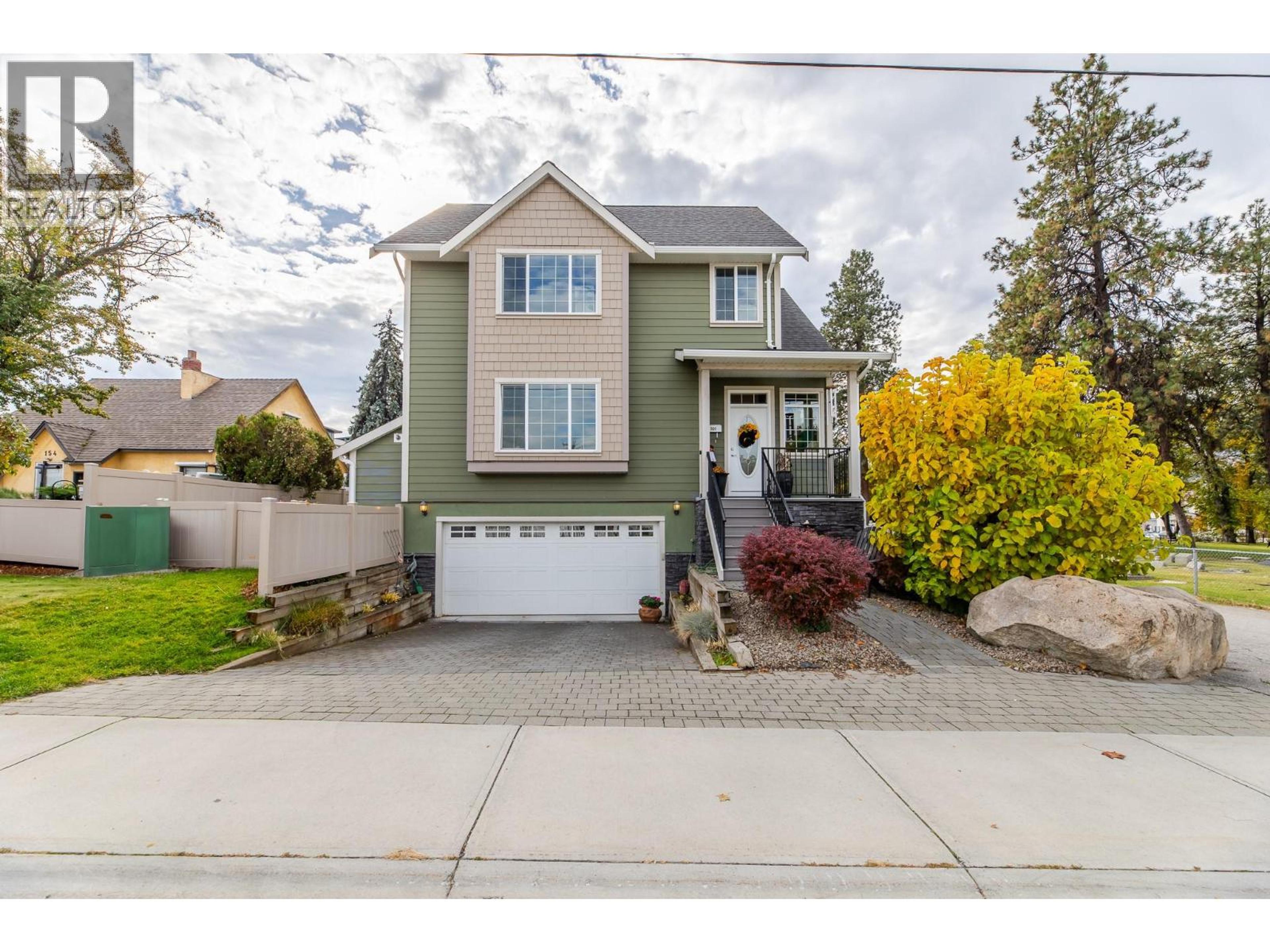 168 Regina Avenue, Penticton - Exteriors - Photo 1