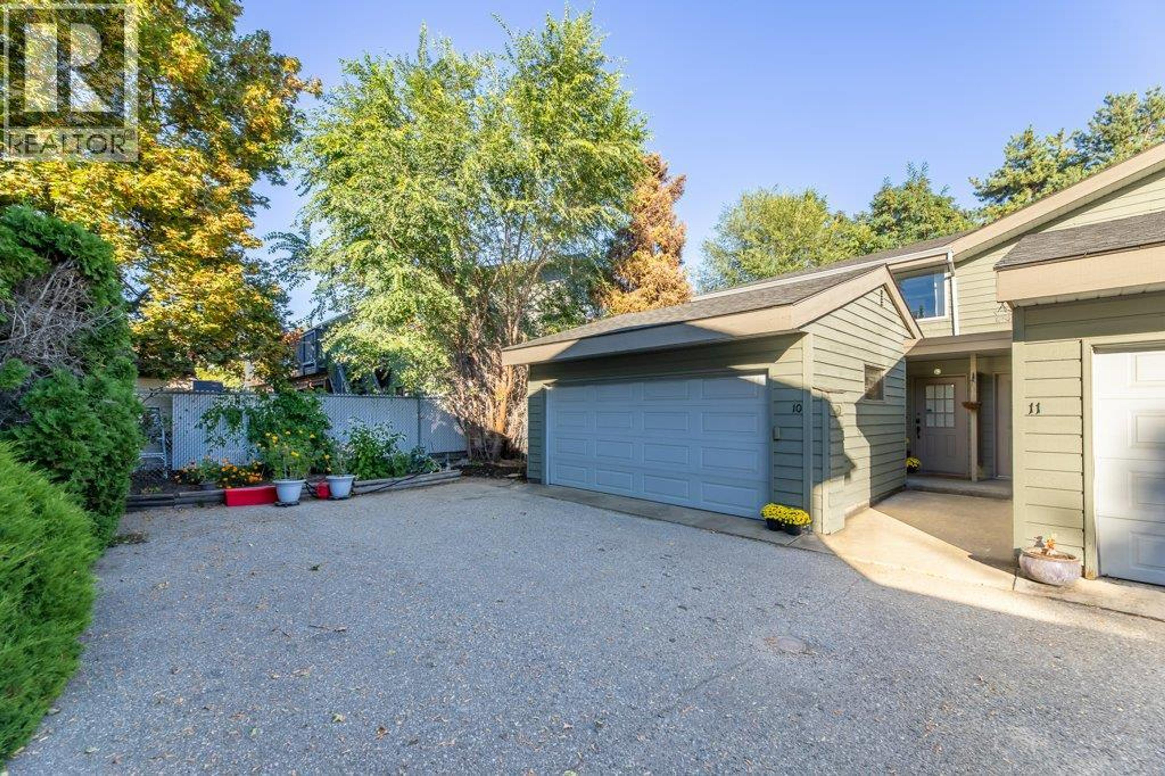 1950 Burtch Road, Kelowna - Exteriors - Photo 3