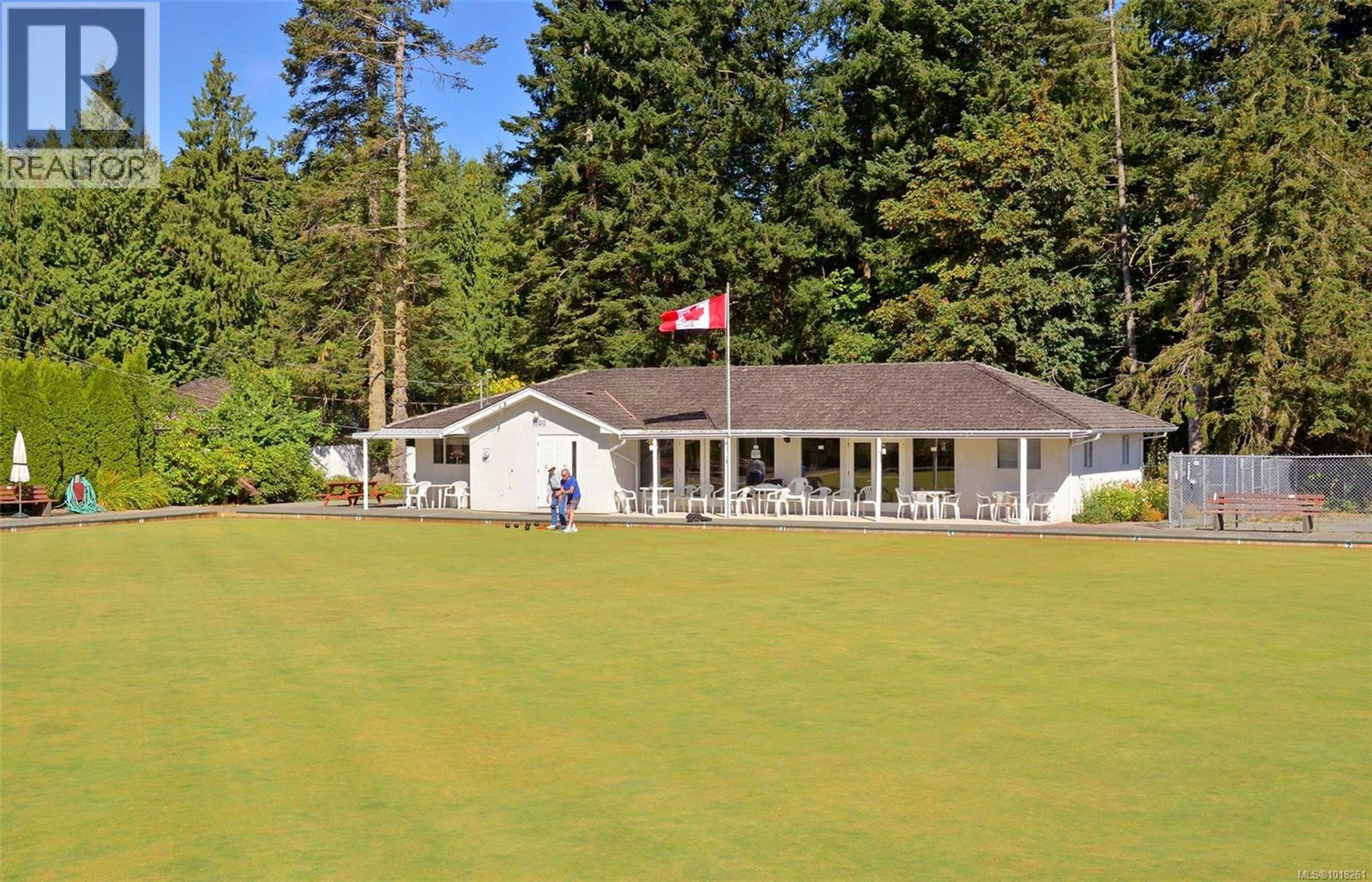 1954 Polo Park Crt, Central Saanich - Exteriors - Photo 2