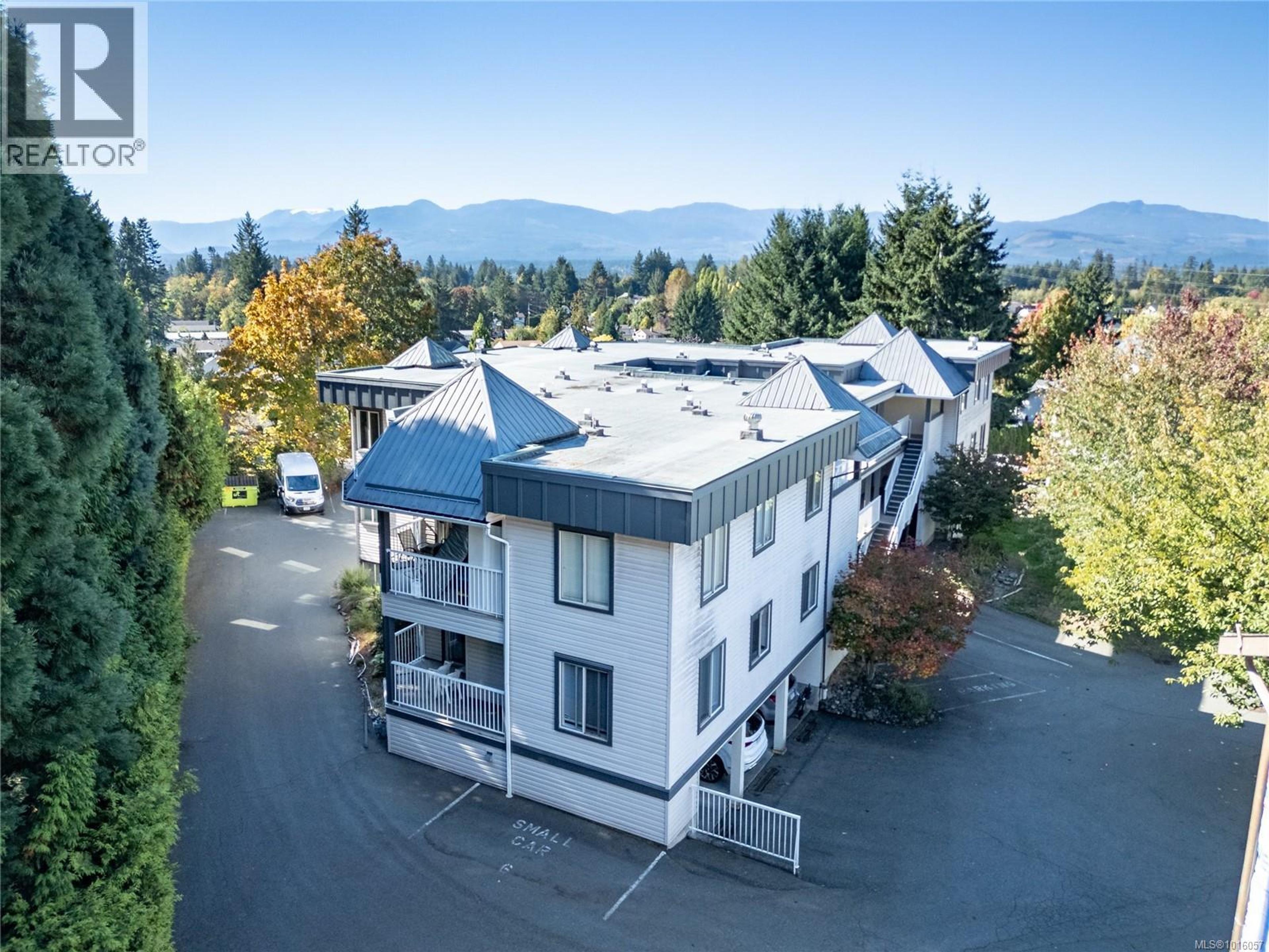 4685 Alderwood Pl, Courtenay - Exteriors - Full Complex View, Drone/Aerial View - Photo 7