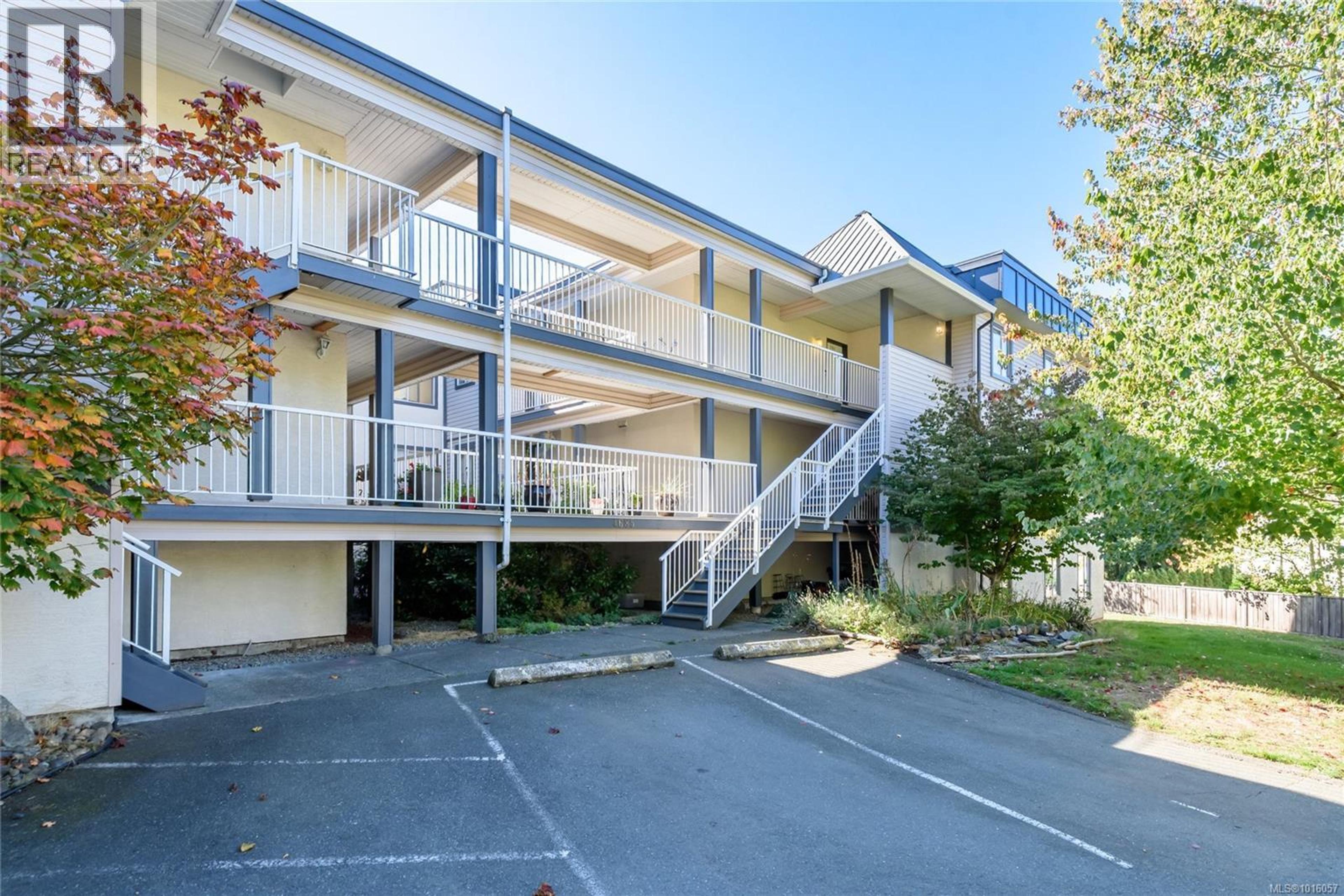 4685 Alderwood Pl, Courtenay - Exteriors - Photo 8