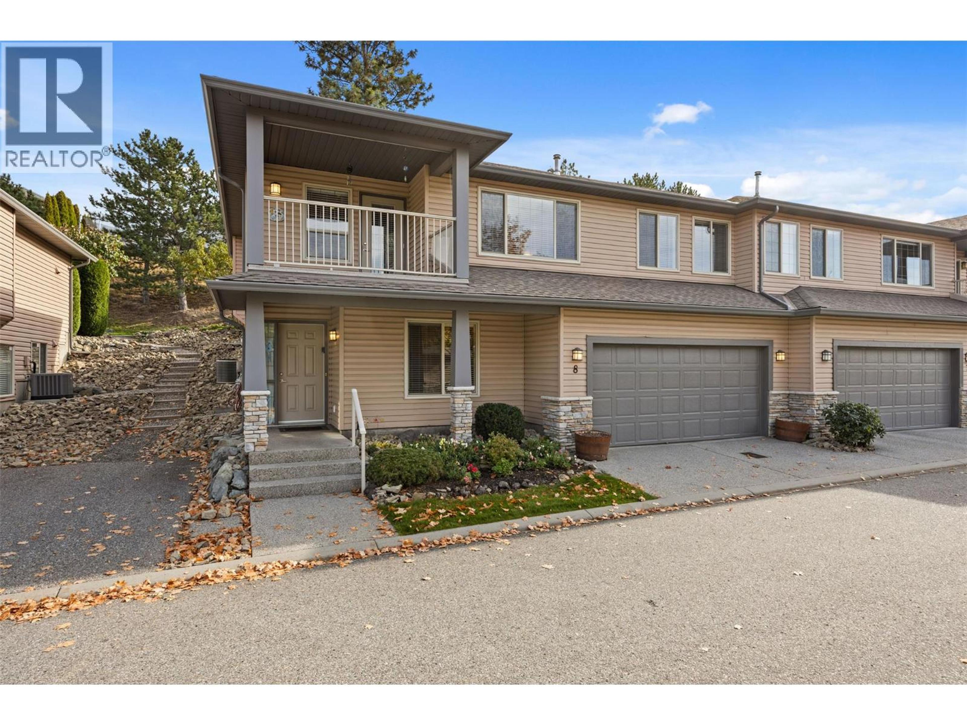 3512 Ridge Boulevard, West Kelowna - Exteriors - Full Complex View - Photo 2
