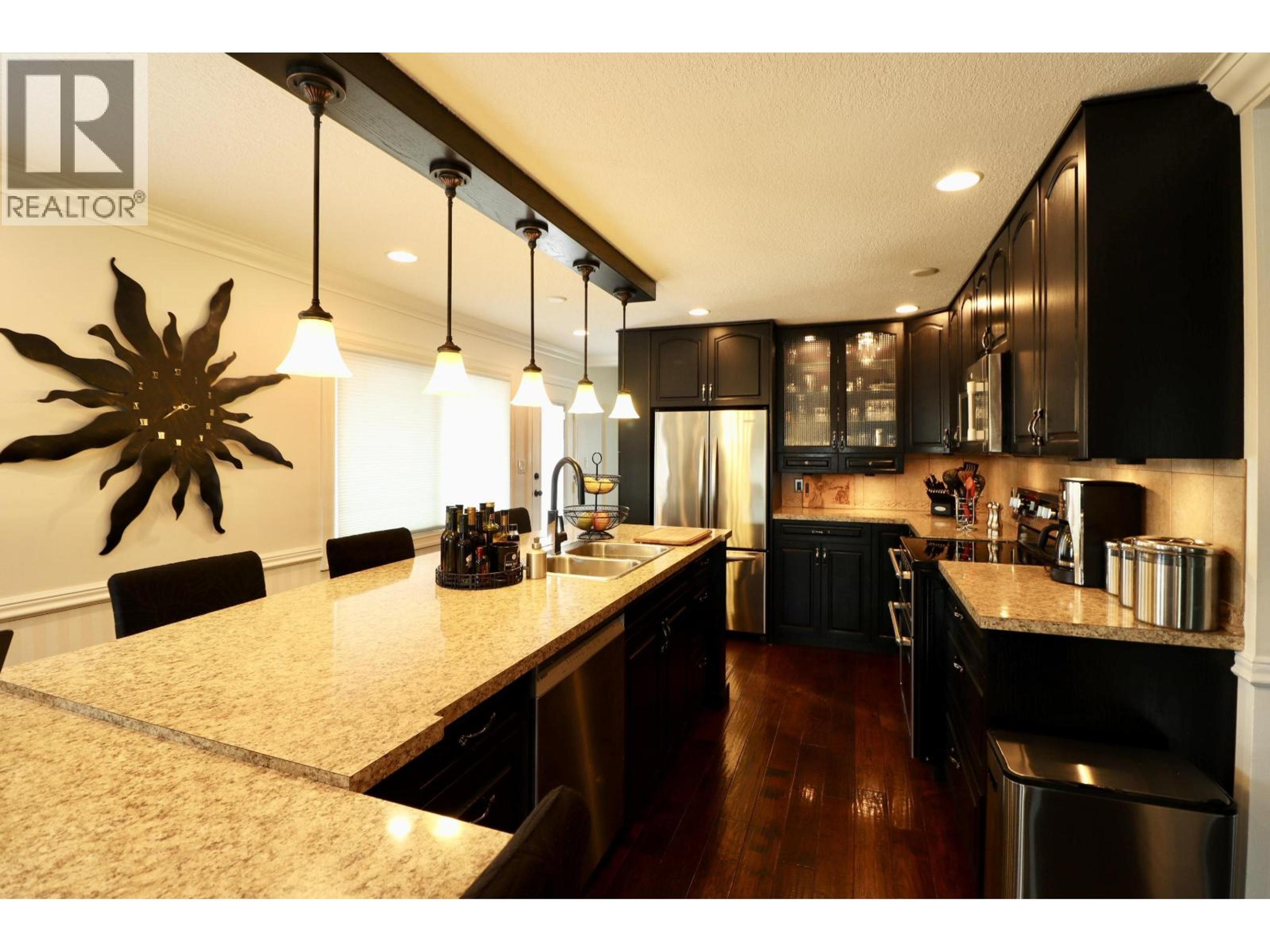 339 N MOFFAT STREET - Main Image
