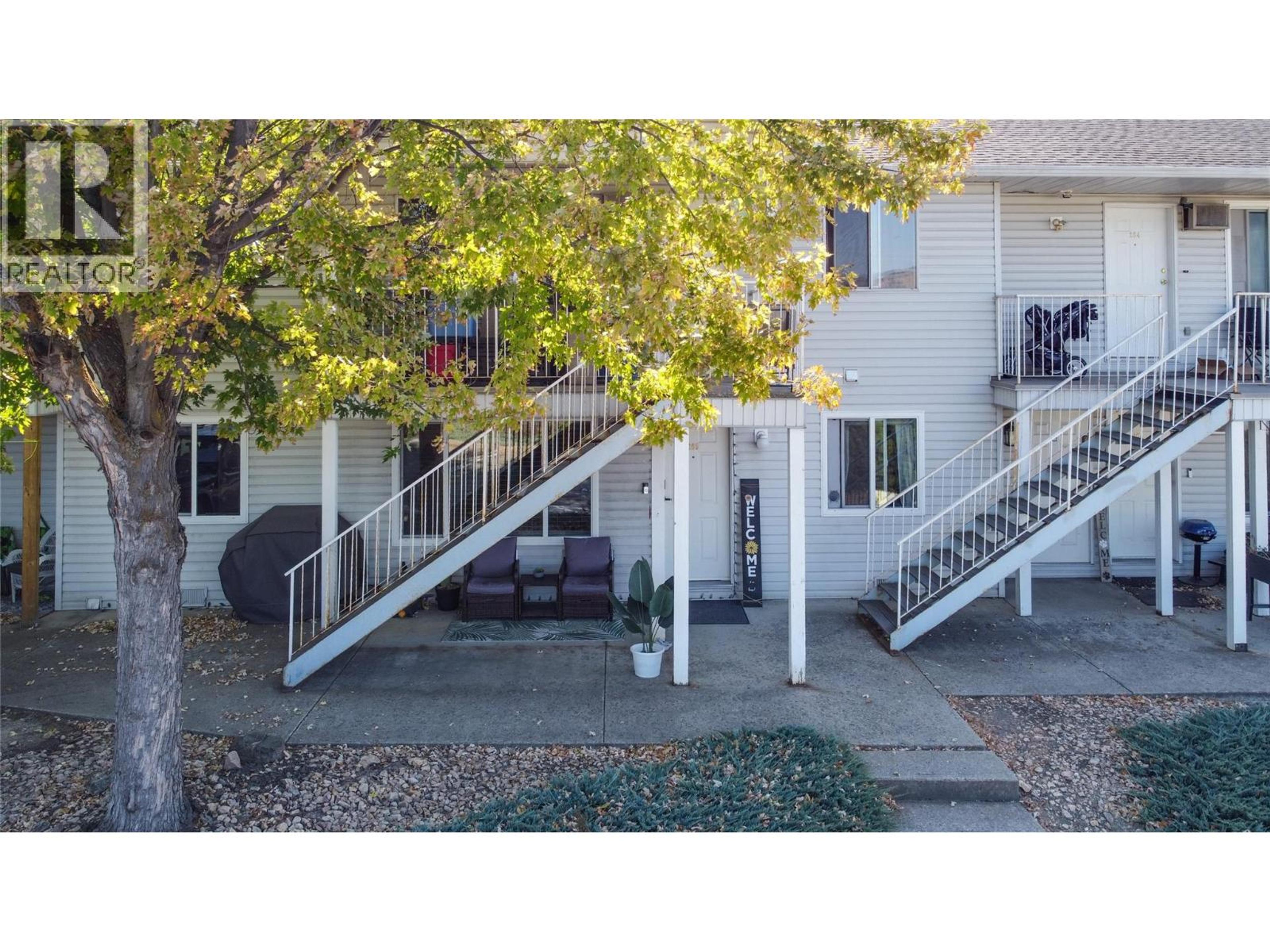 1041 Middleton Way, Vernon - Exteriors - Photo 2