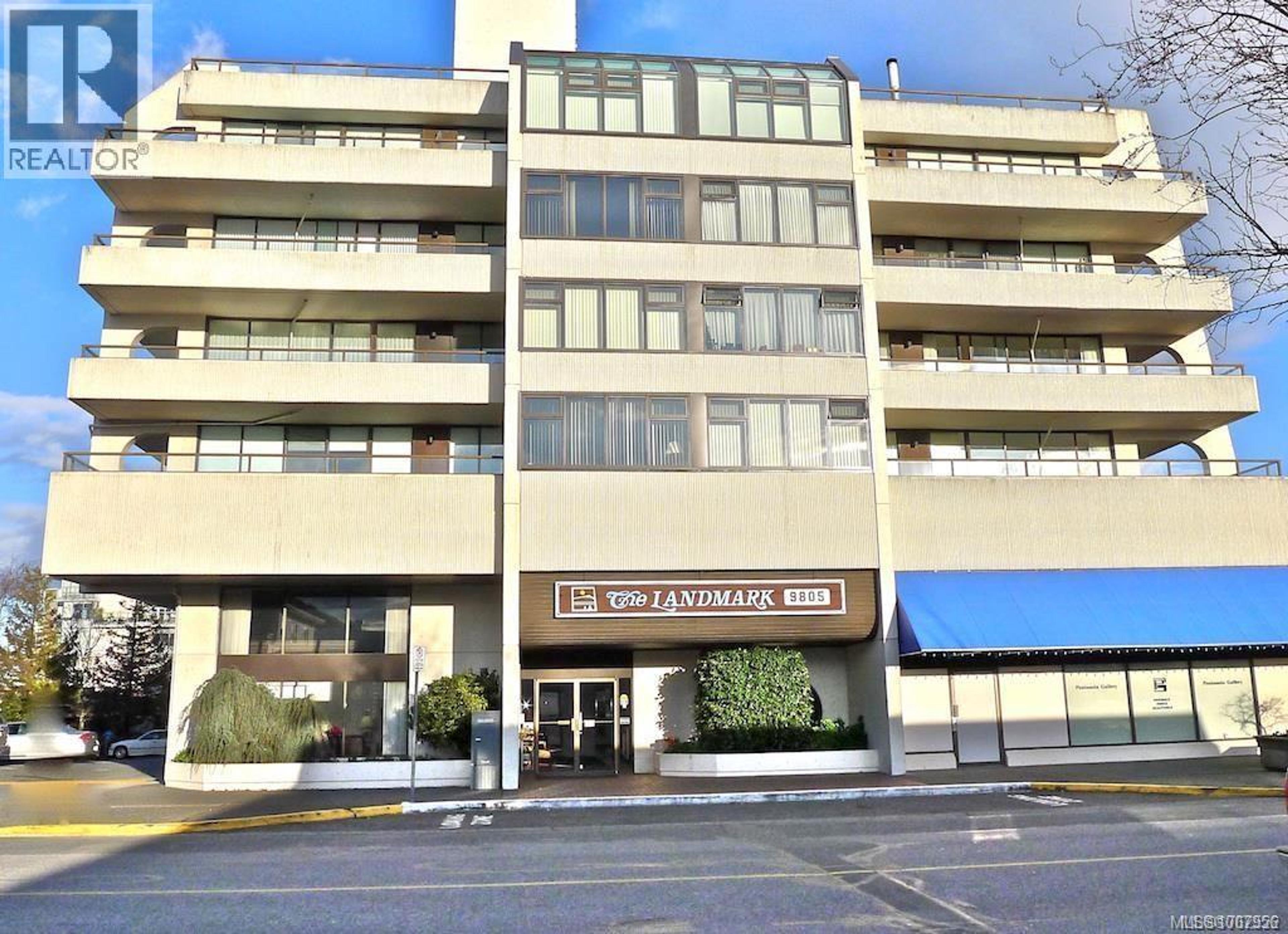 9805 Second St, Sidney - Exteriors - Photo 1