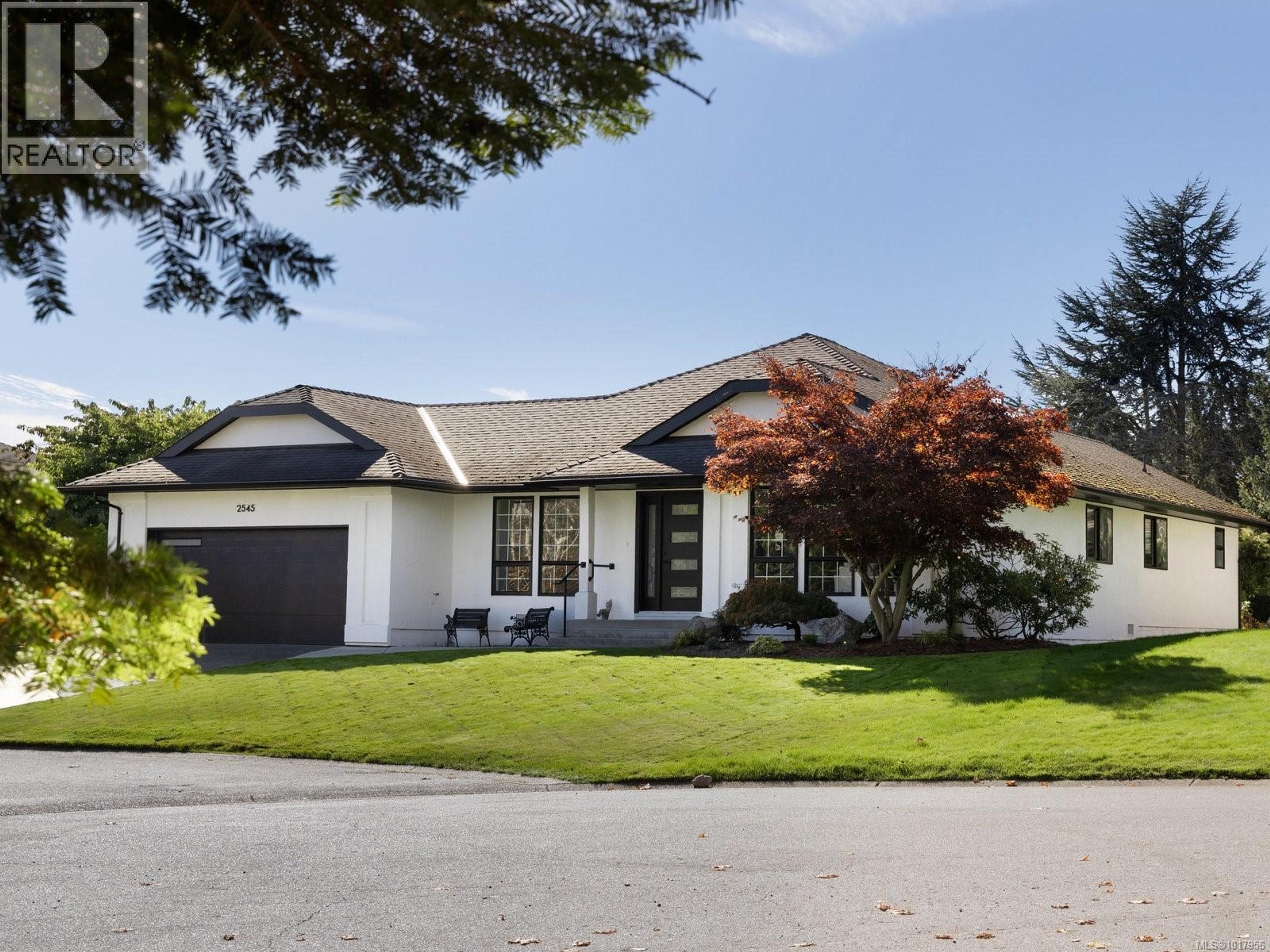 2545 Newman Rd, Central Saanich - Exteriors - Photo 1