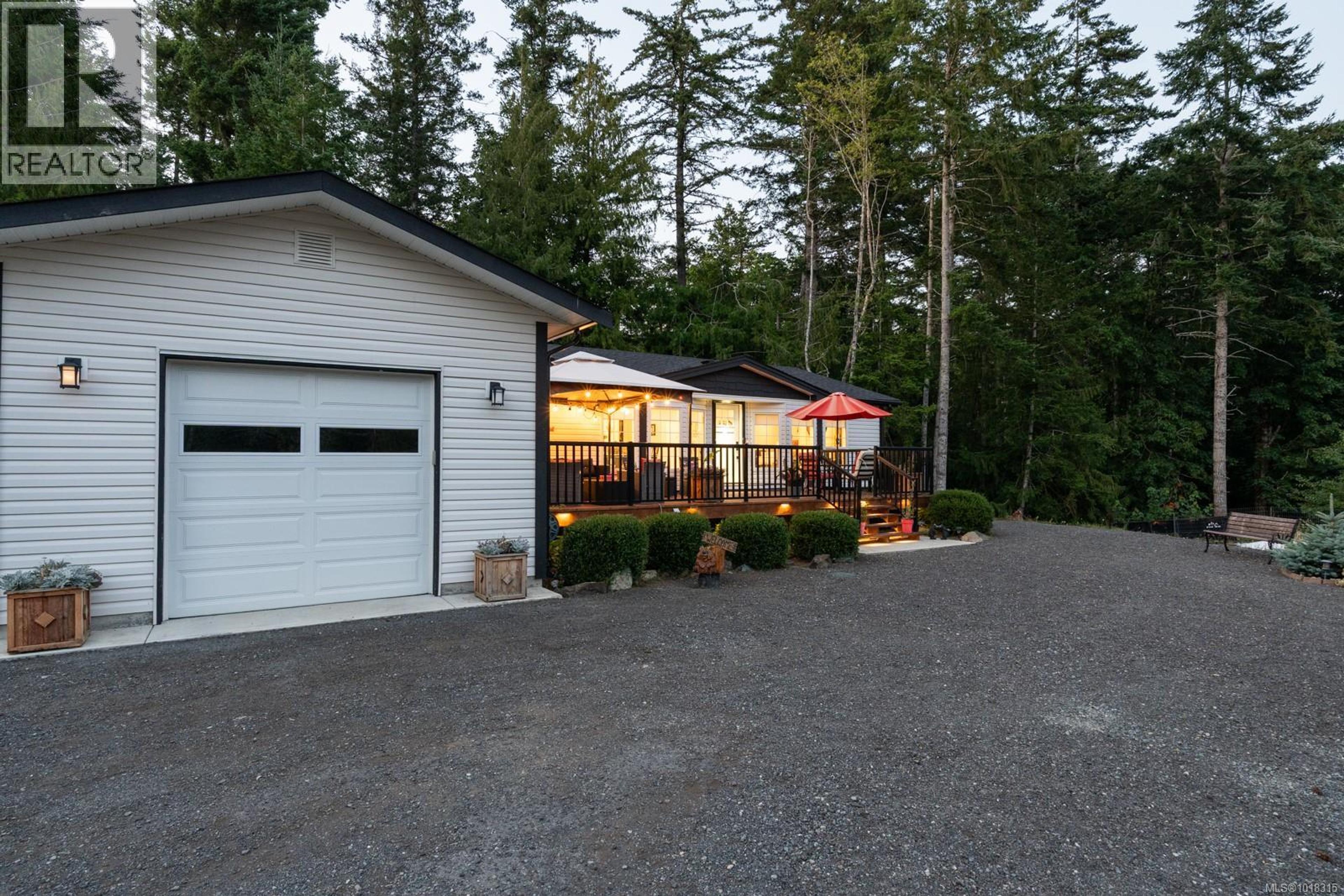 3022 Sarah Dr, Sooke - Exteriors - Photo 3