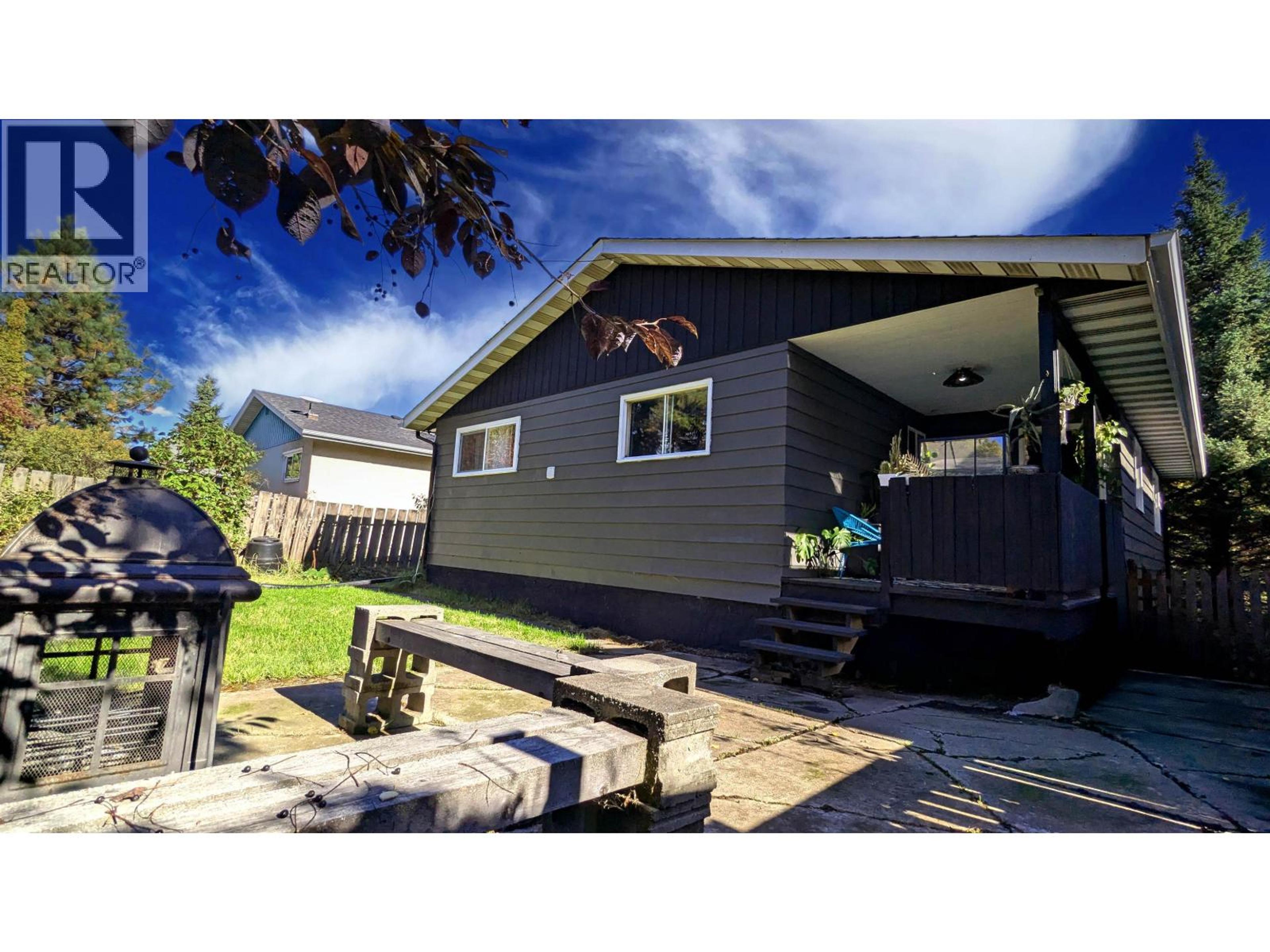 2817 OAK STREET - Image 3