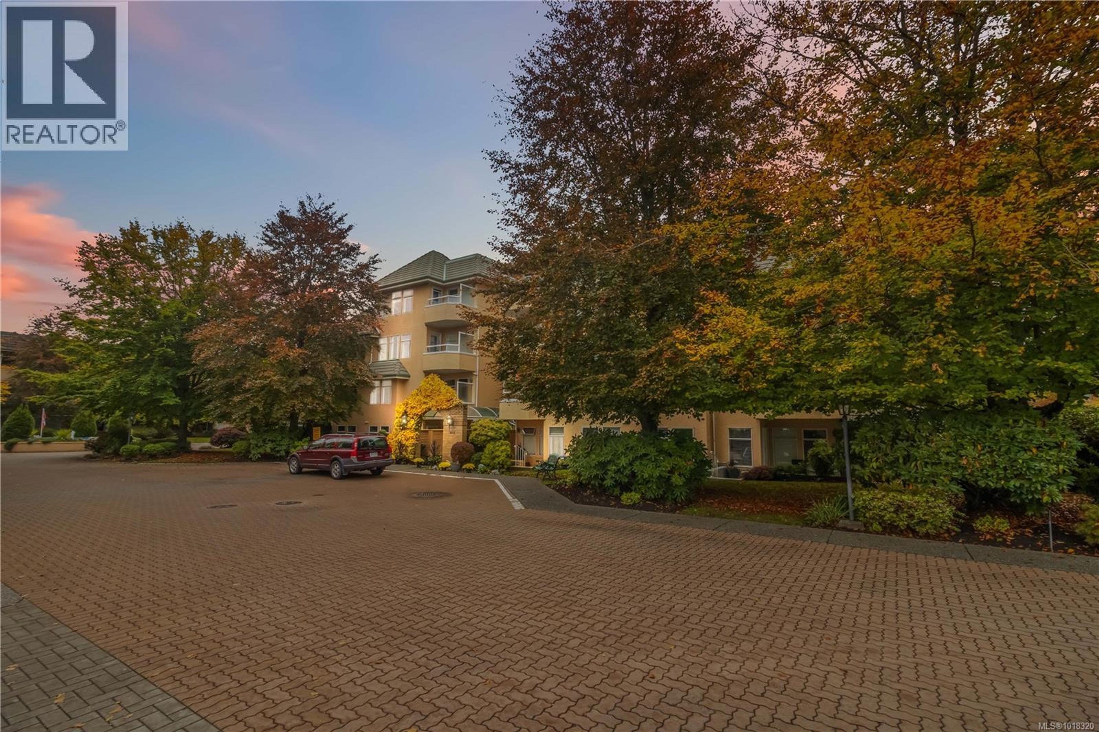 2311 Mills Rd, Sidney - Exteriors - Photo 6