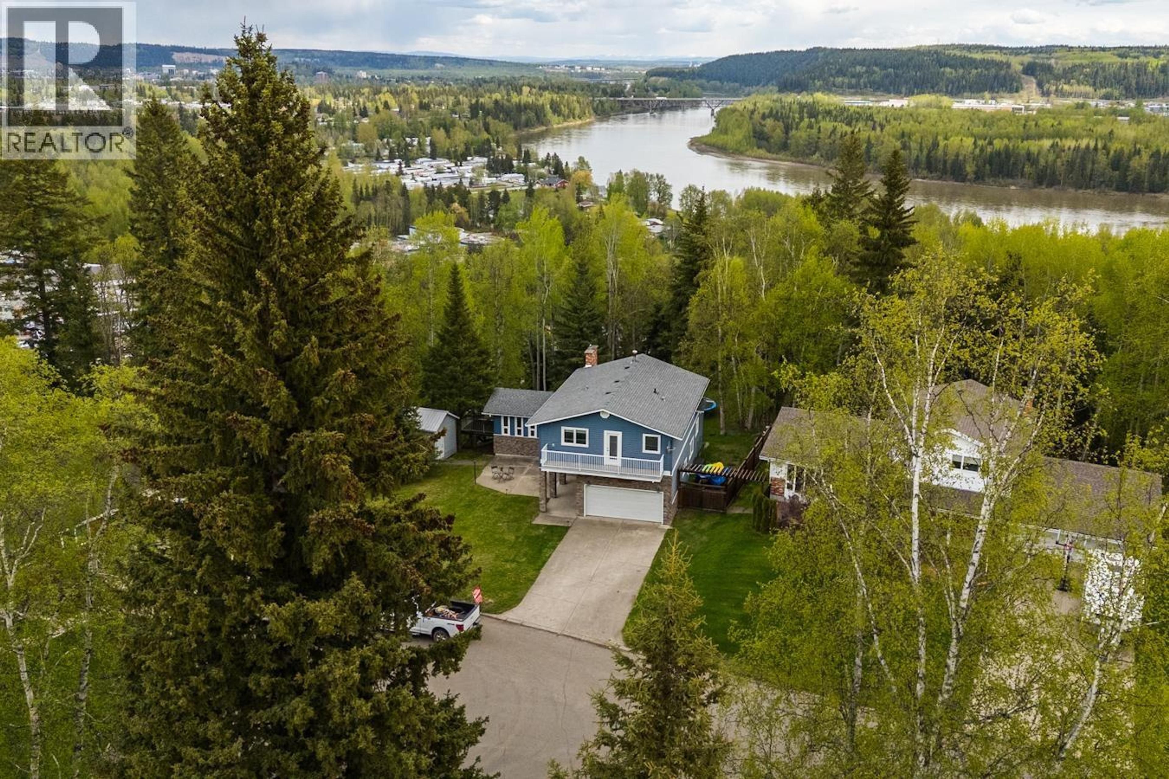 2502 LAURENTIAN PLACE - Main Image