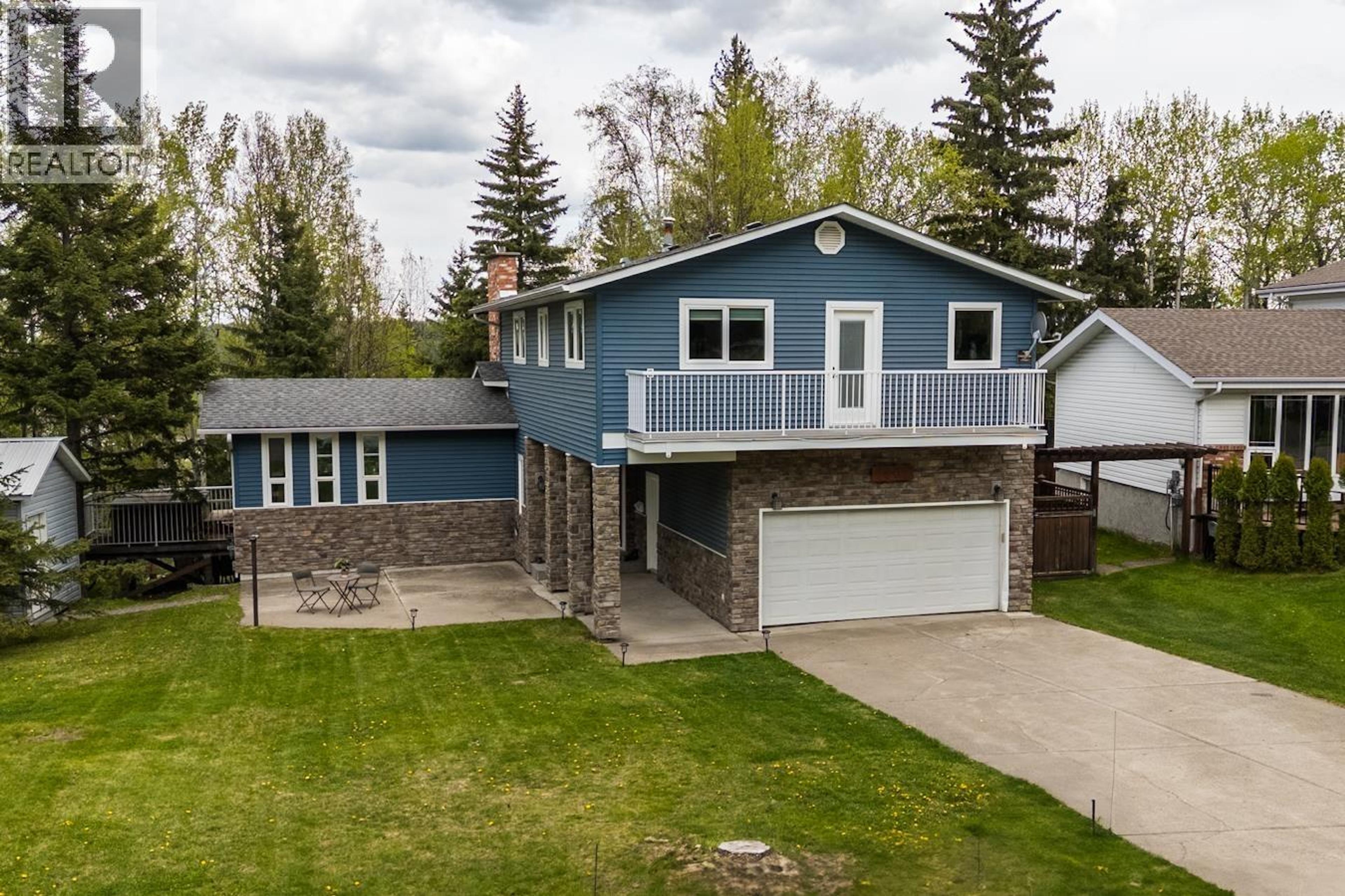 2502 LAURENTIAN PLACE - Image 2