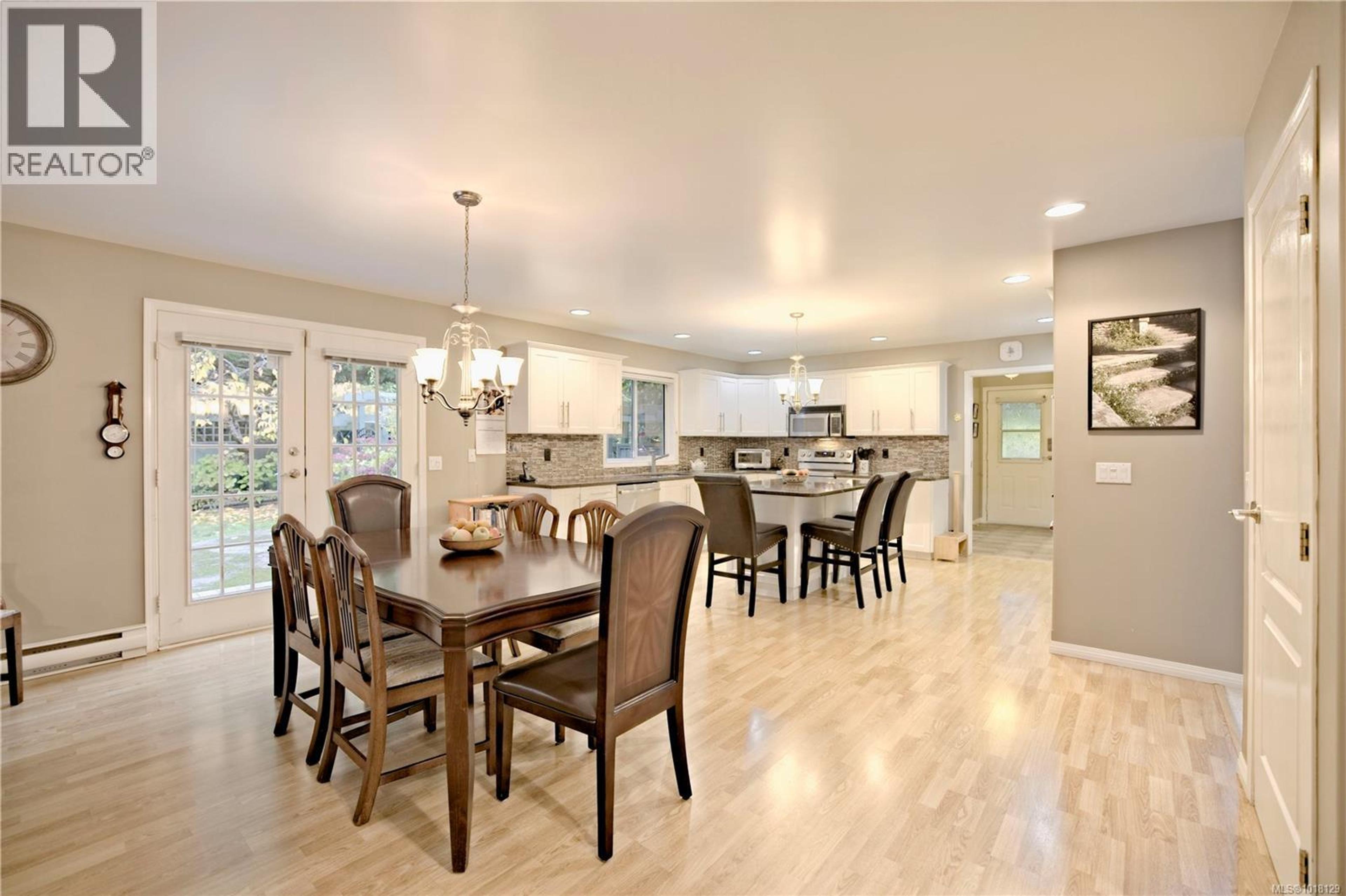 178 ELIZABETH DR - Image 3