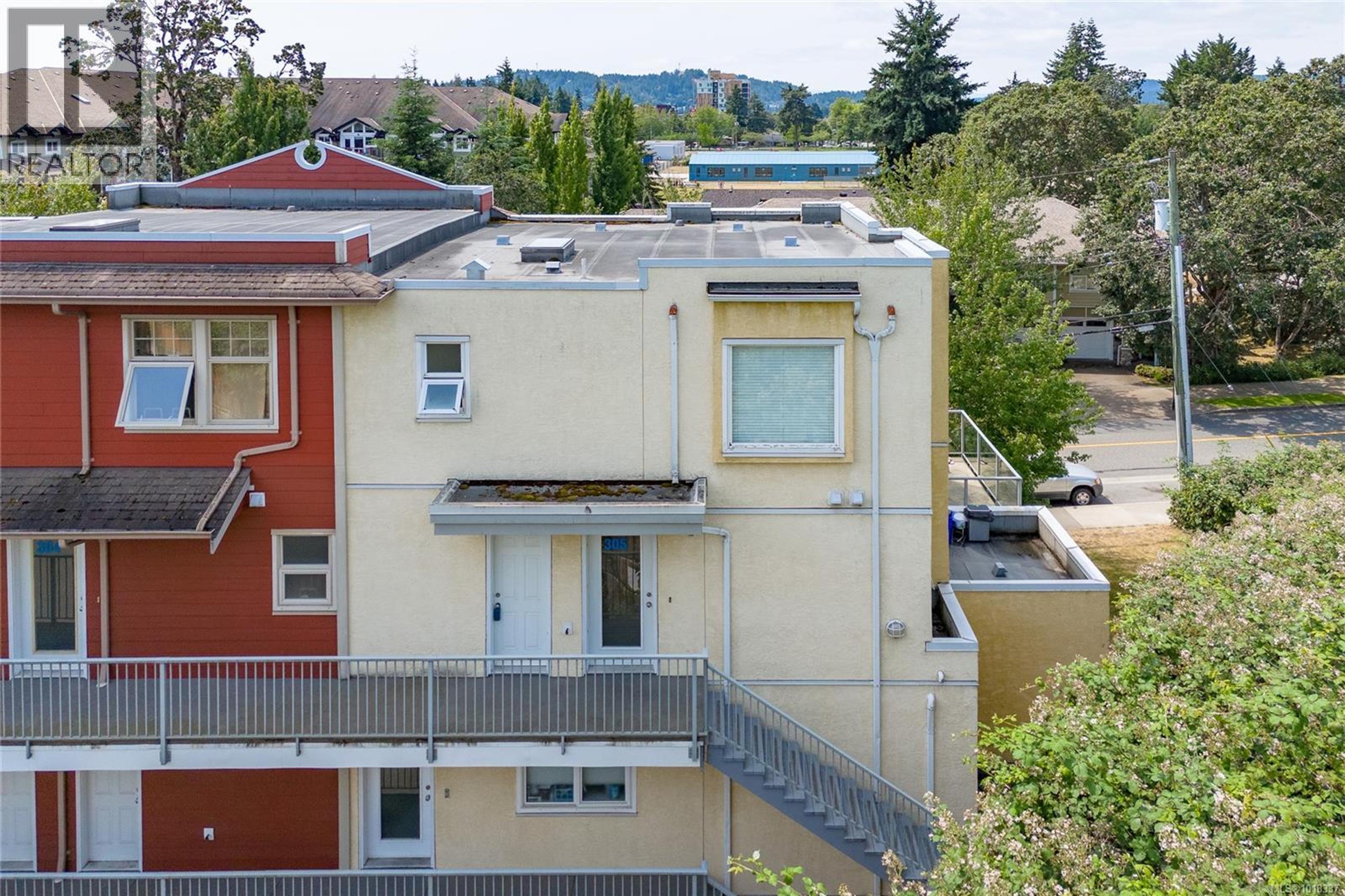 #305 908 BROCK AVE - Image 3