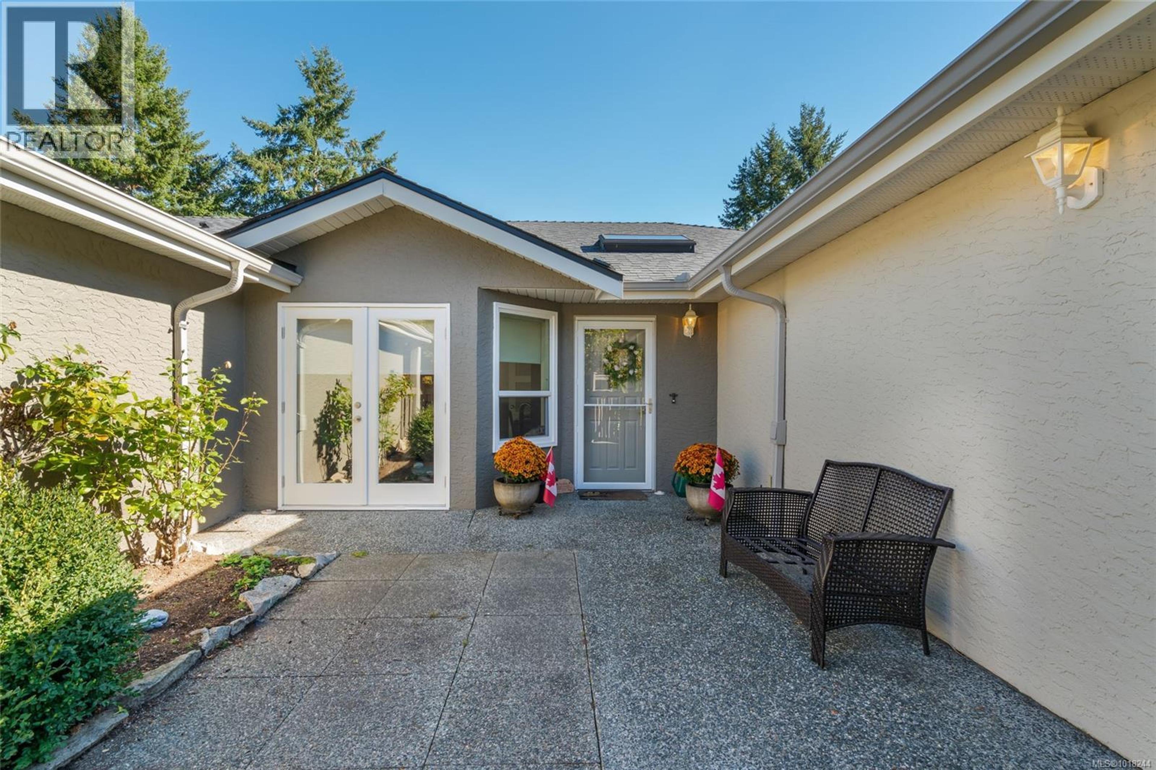 2655 Andover Rd, Nanoose Bay - Exteriors - Photo 3