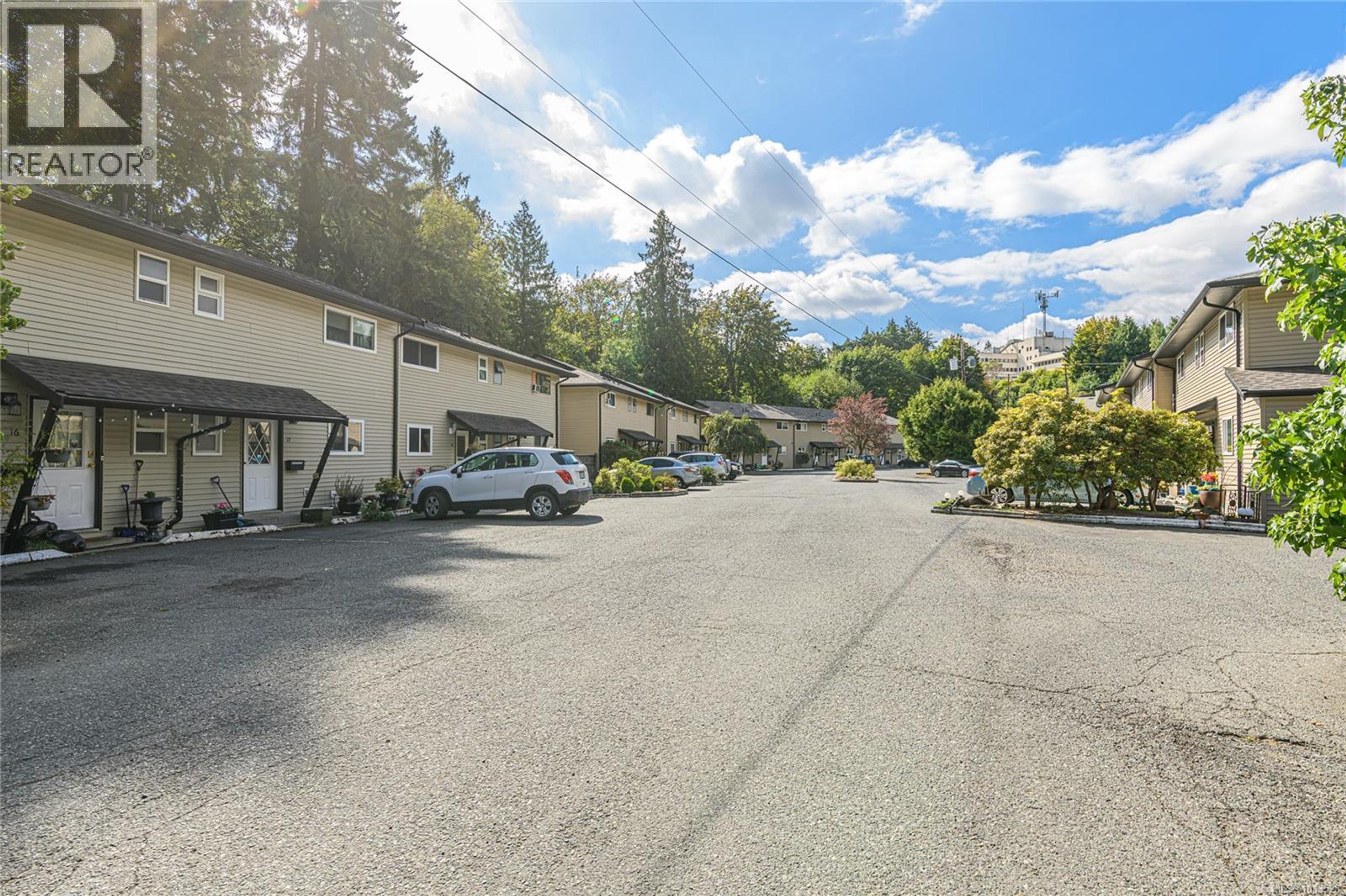 3025 Cowichan Lake Rd, Duncan - Exteriors - Photo 3