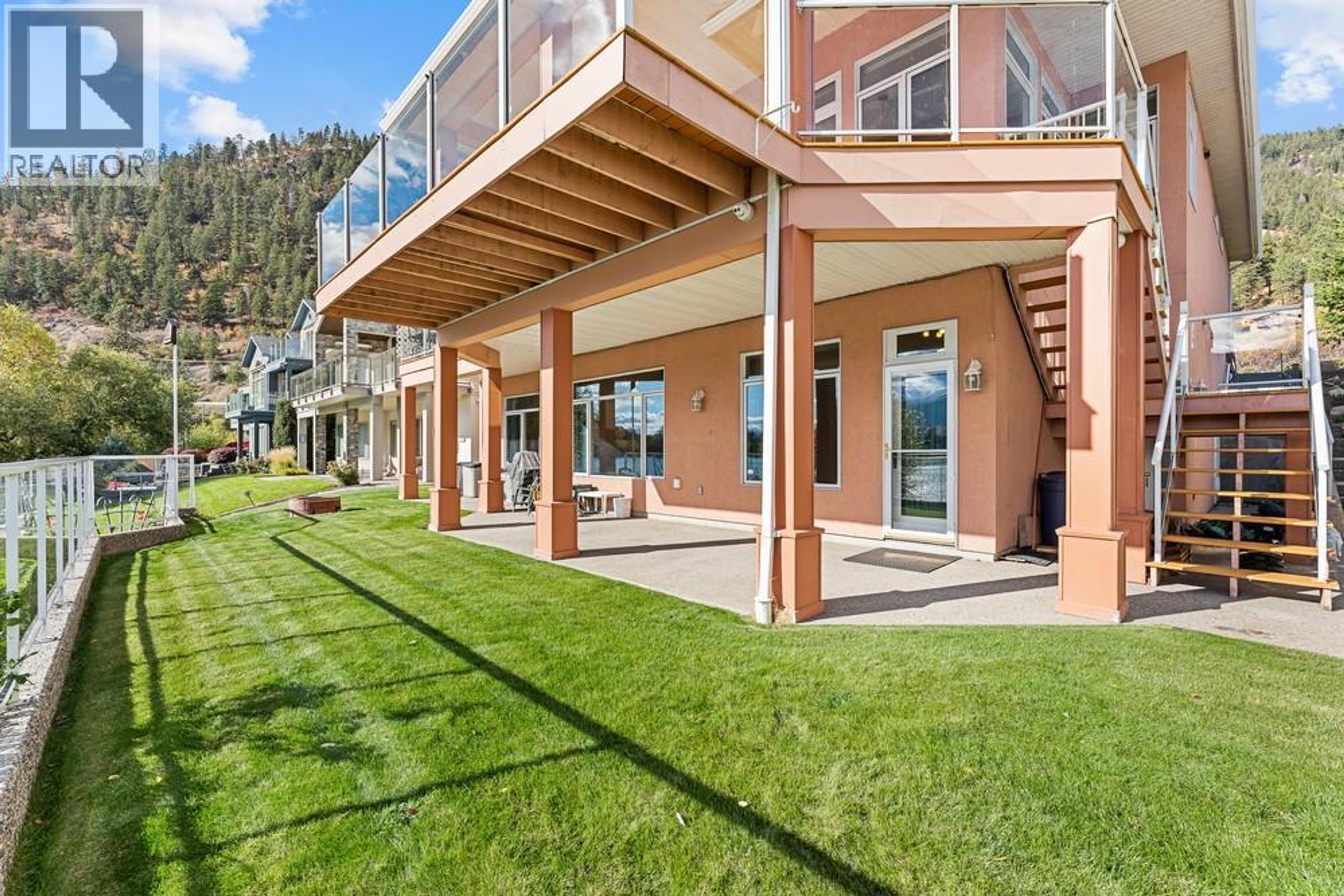 17211 Thomson Road, Lake Country - Exteriors - Photo 4