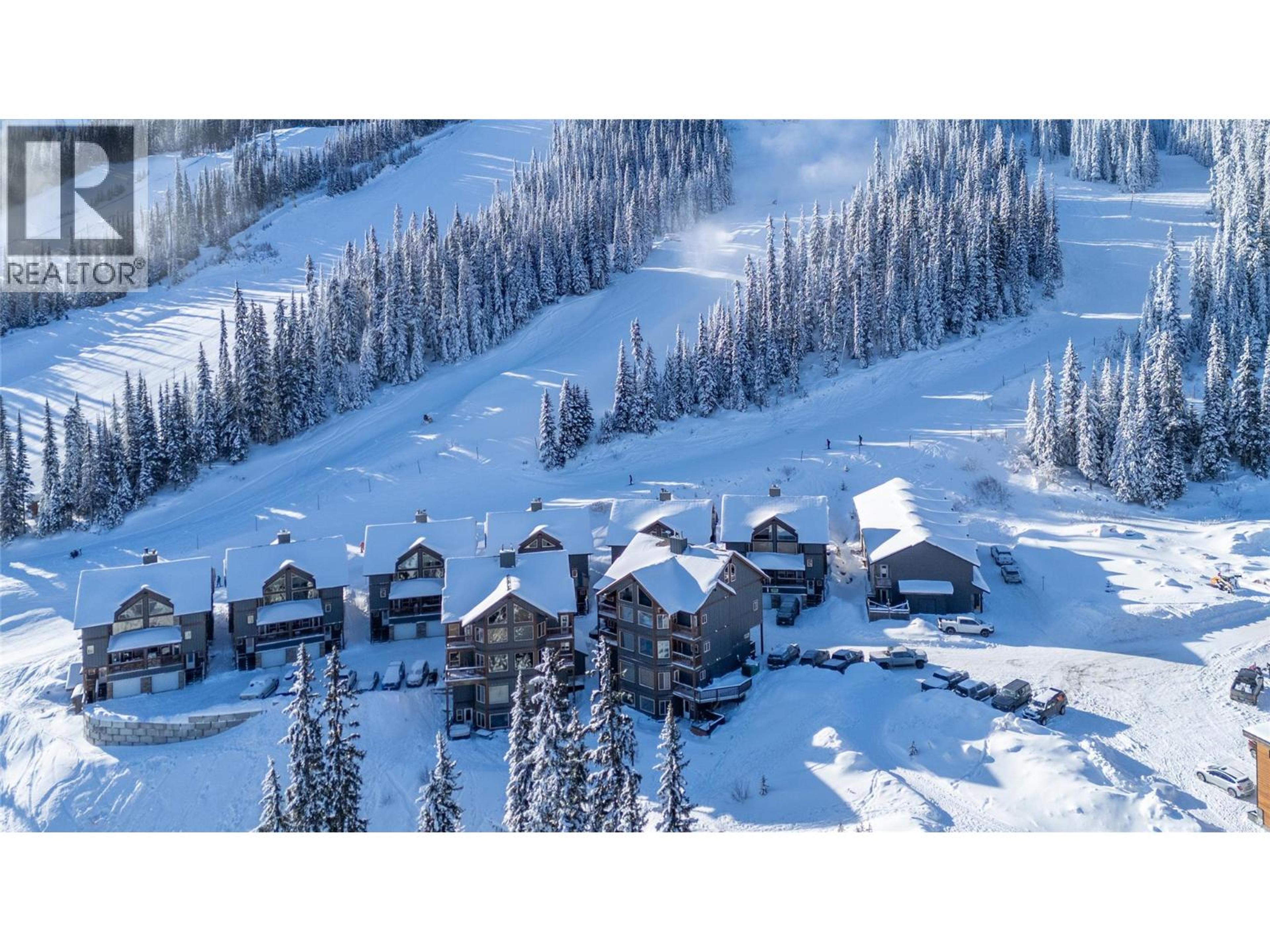 308 Creekview Road, Penticton - Exteriors - Full Complex View, Drone/Aerial View - Photo 2