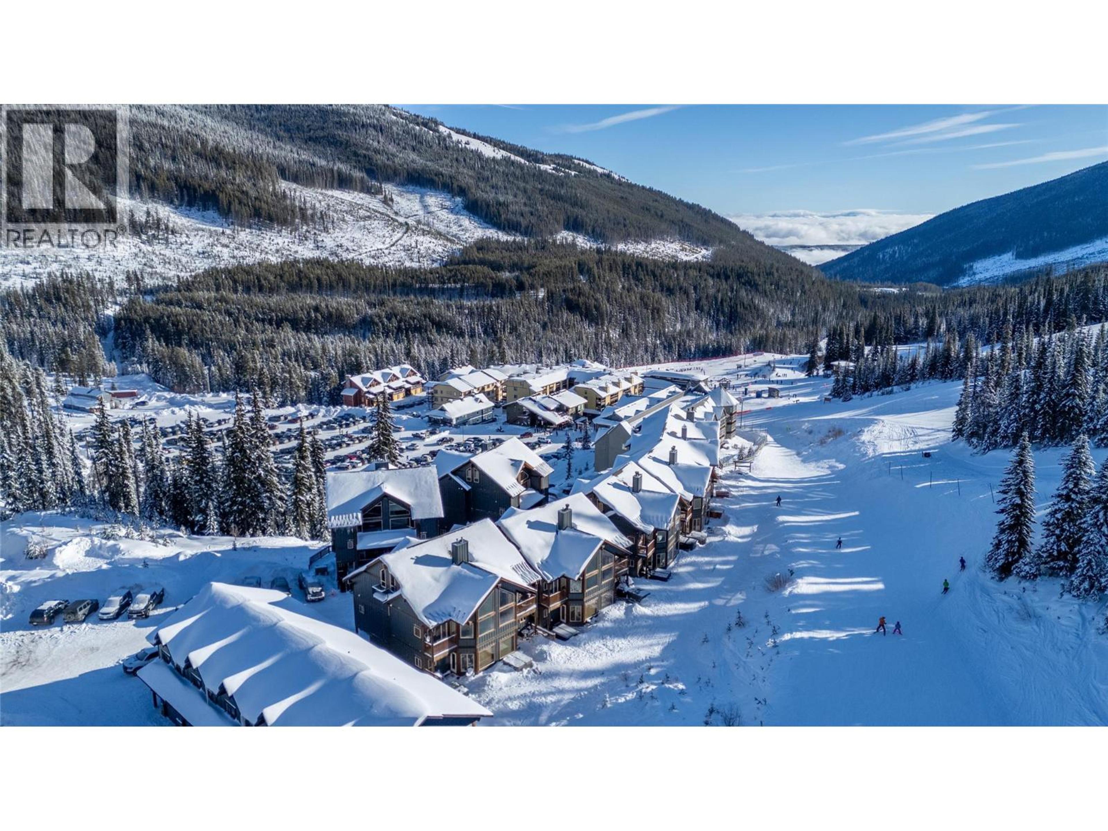 308 Creekview Road, Penticton - Exteriors - Full Complex View, Drone/Aerial View - Photo 11