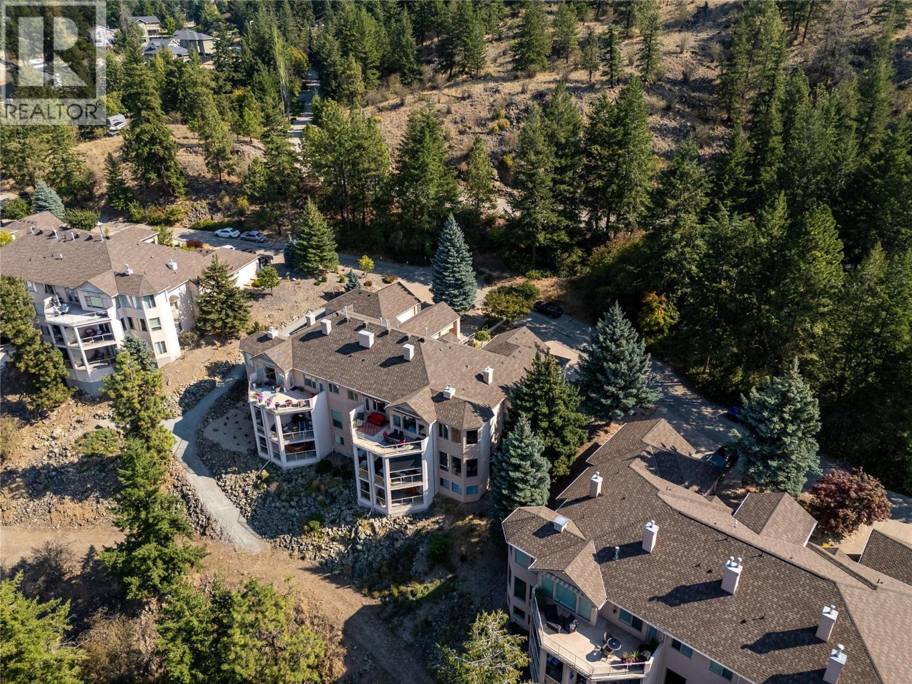 83 Peregrine Way, Vernon - Exteriors - Full Complex View, Drone/Aerial View - Photo 6