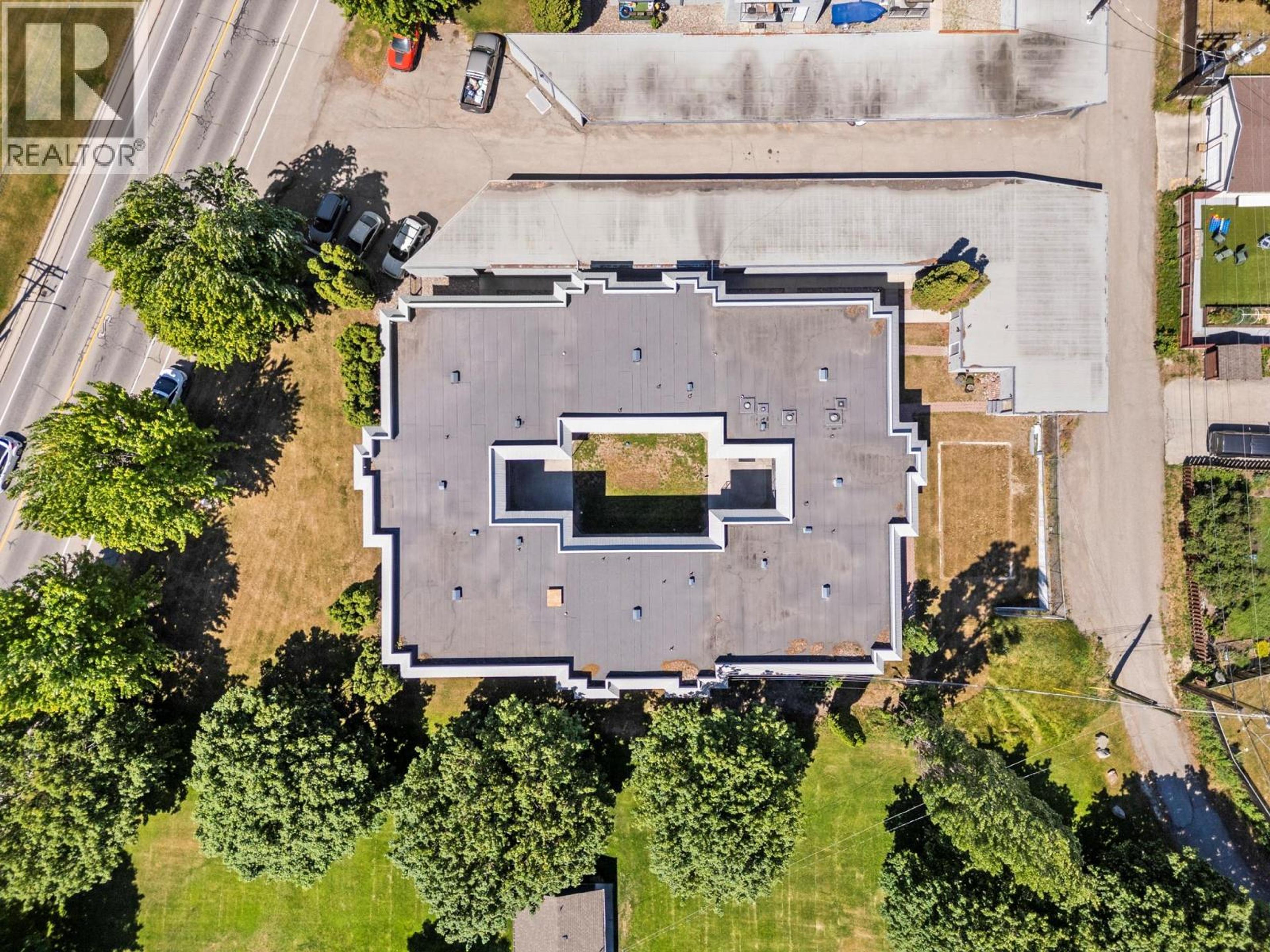 4101 Alexis Park Drive, Vernon - Exteriors - Drone/Aerial View - Photo 1