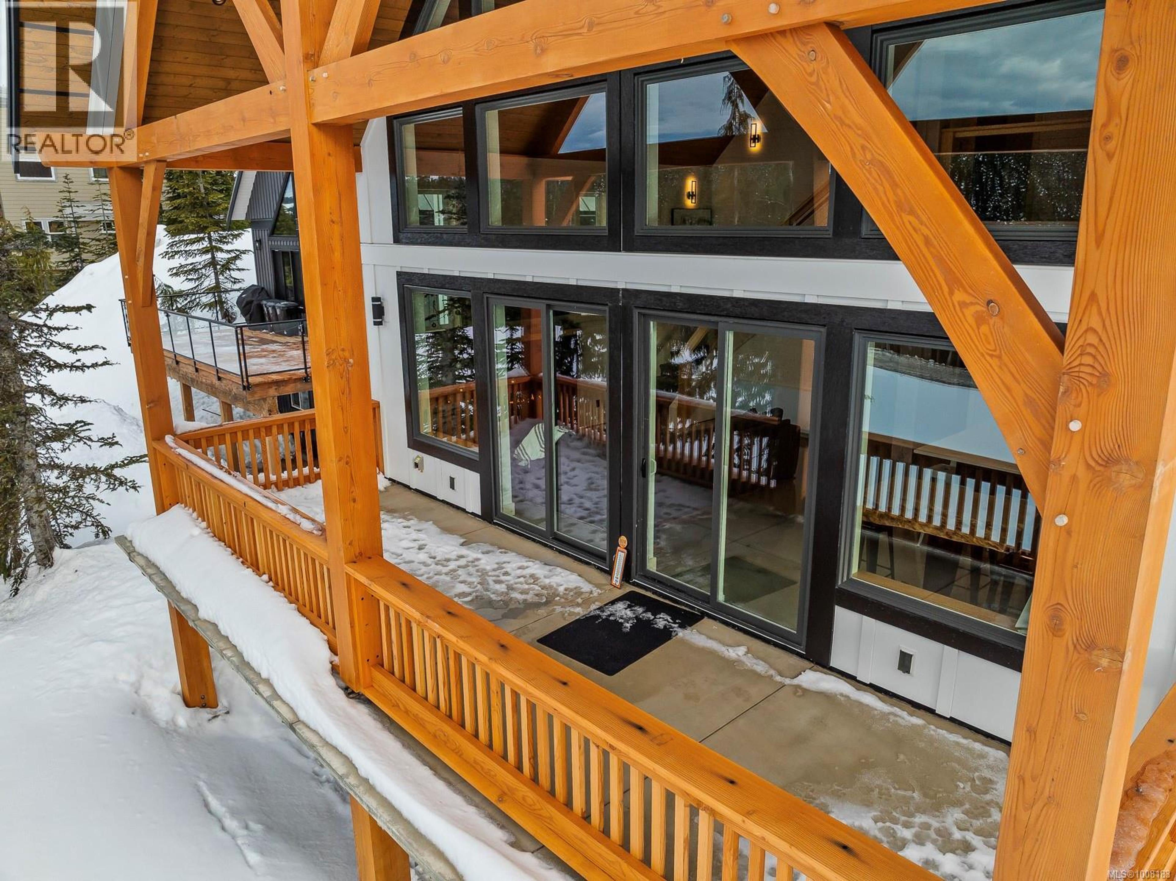 570 Arrowsmith Ridge, Courtenay - Exteriors - Photo 5