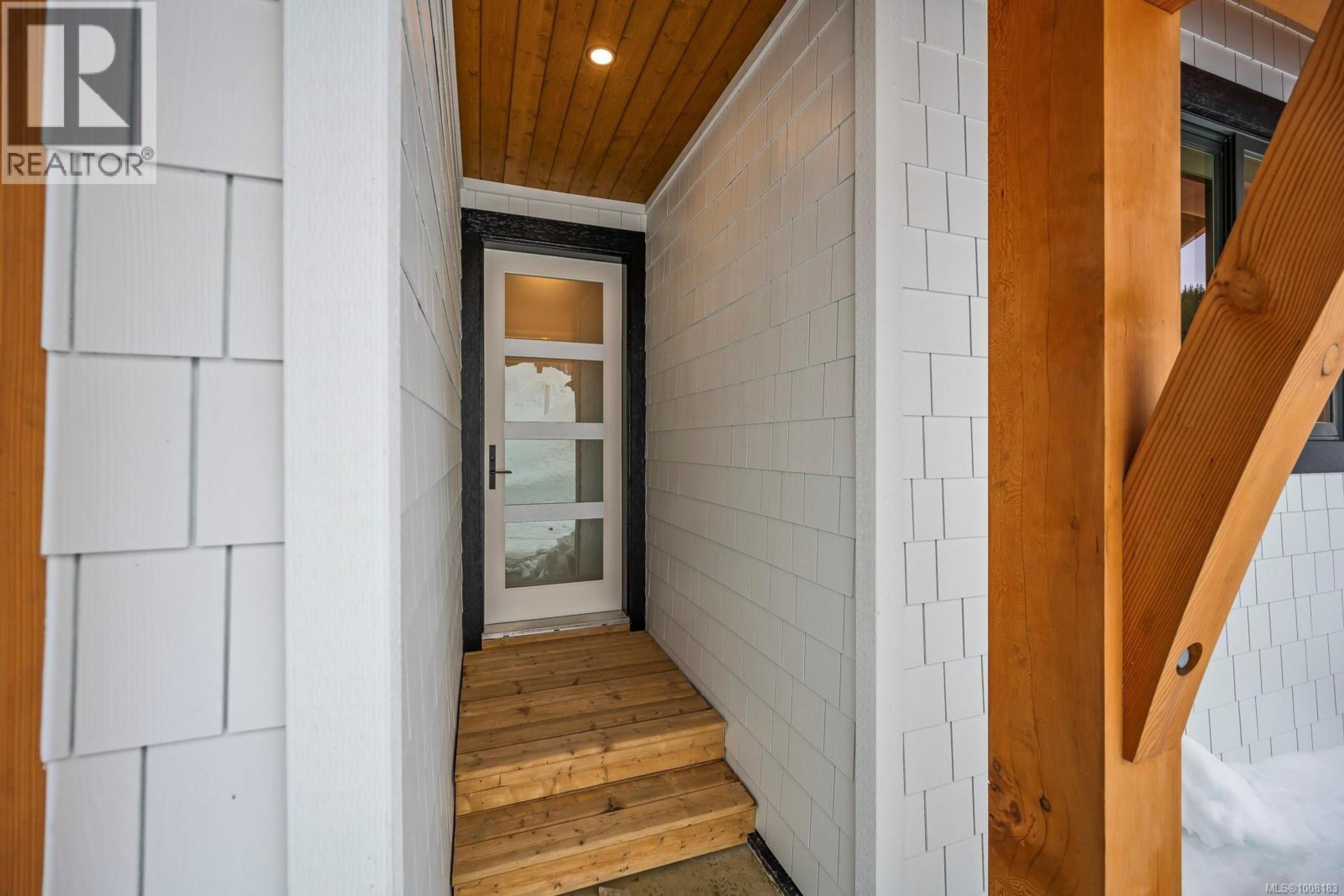 570 Arrowsmith Ridge, Courtenay - Exteriors - Photo 12