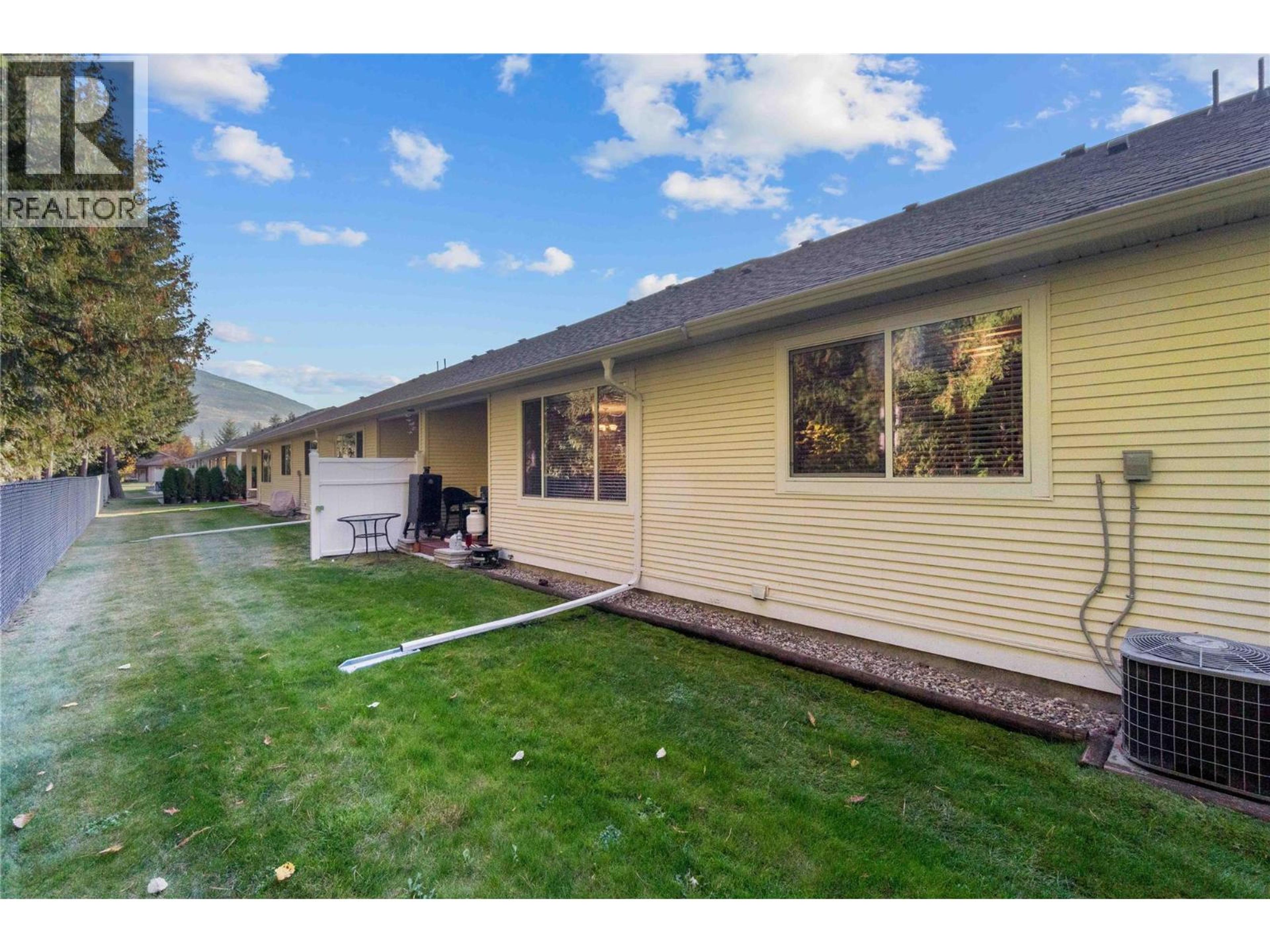 222 Martin Street, Sicamous - Exteriors - Full Complex View - Photo 7