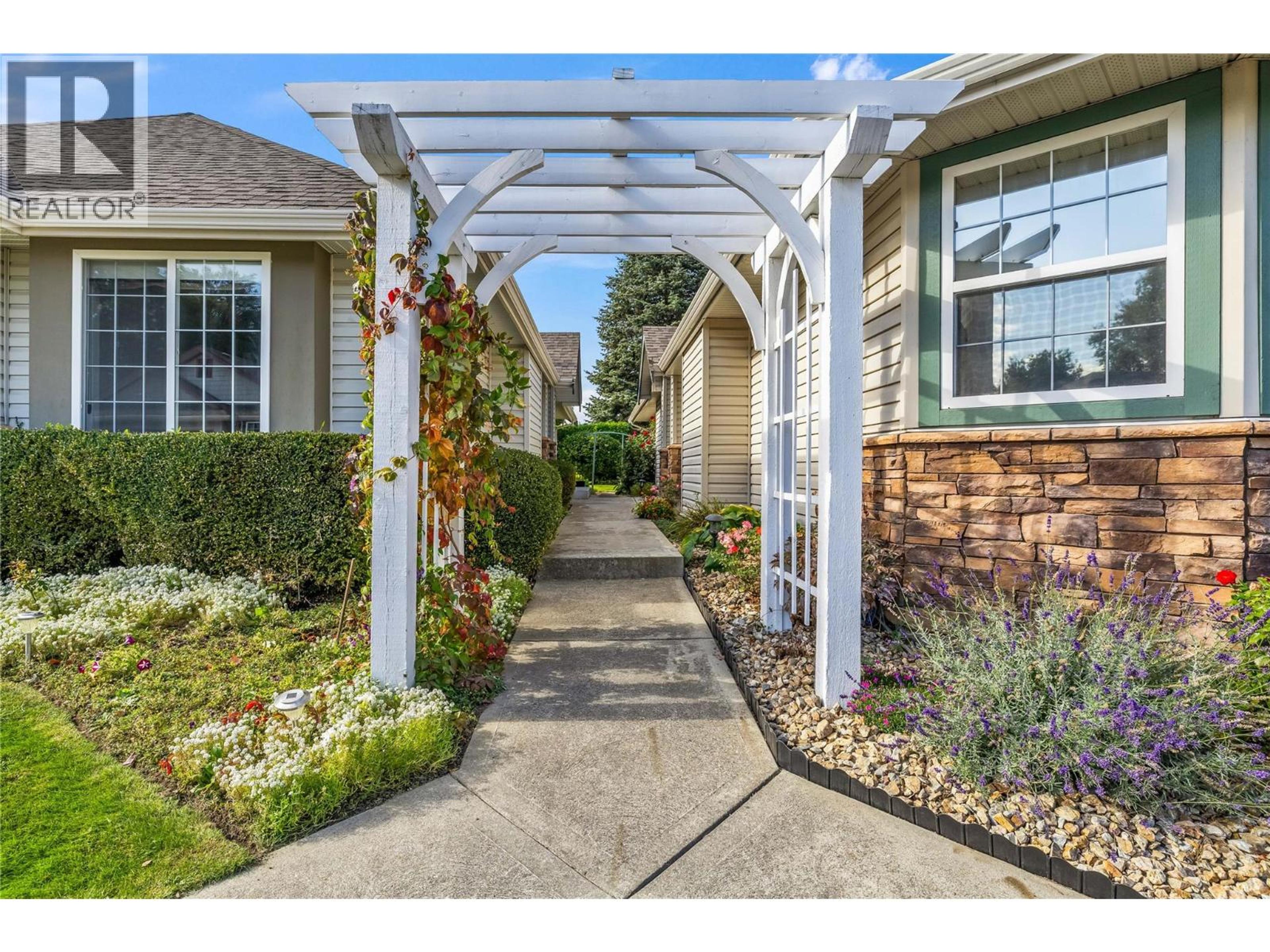 1188 Houghton Road, Kelowna - Exteriors - Photo 5