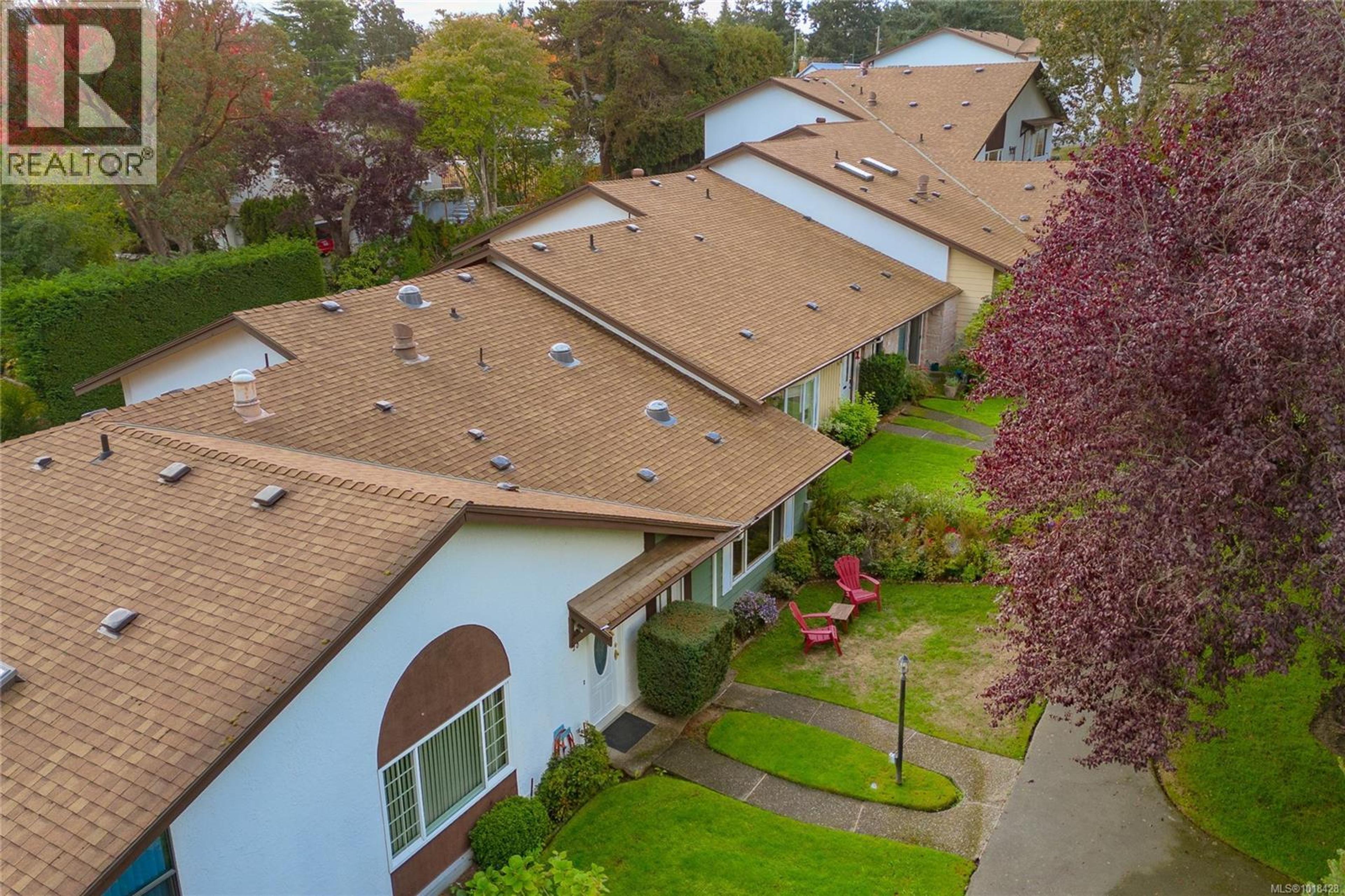 278 Island Hwy, View Royal - Exteriors - Full Complex View, Drone/Aerial View - Photo 5